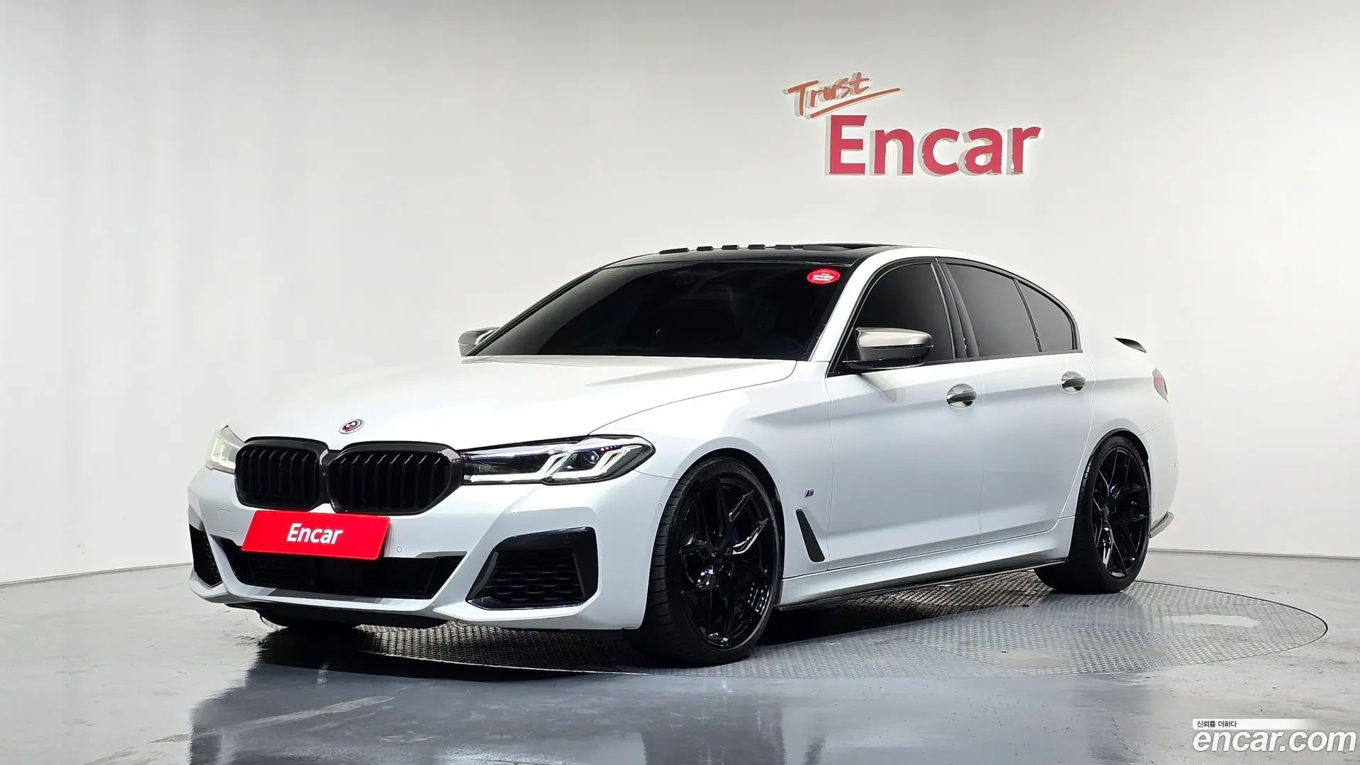 Main__Slider__Photo:5-Series BMW 2022.3-0