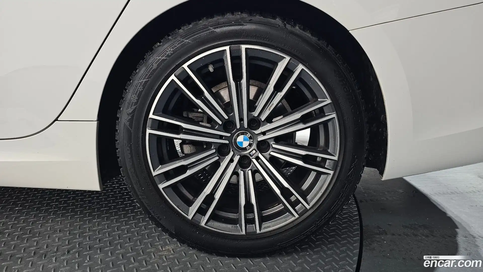3-Series BMW 2021.0-OUTER-031