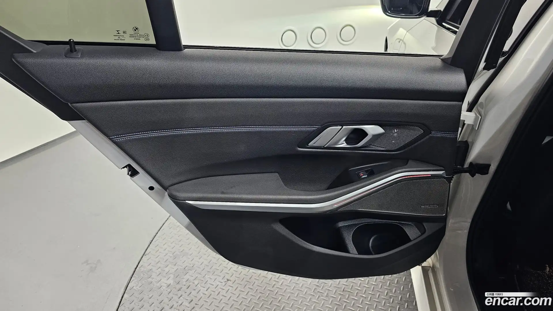 3-Series BMW 2021.0-INNER-035