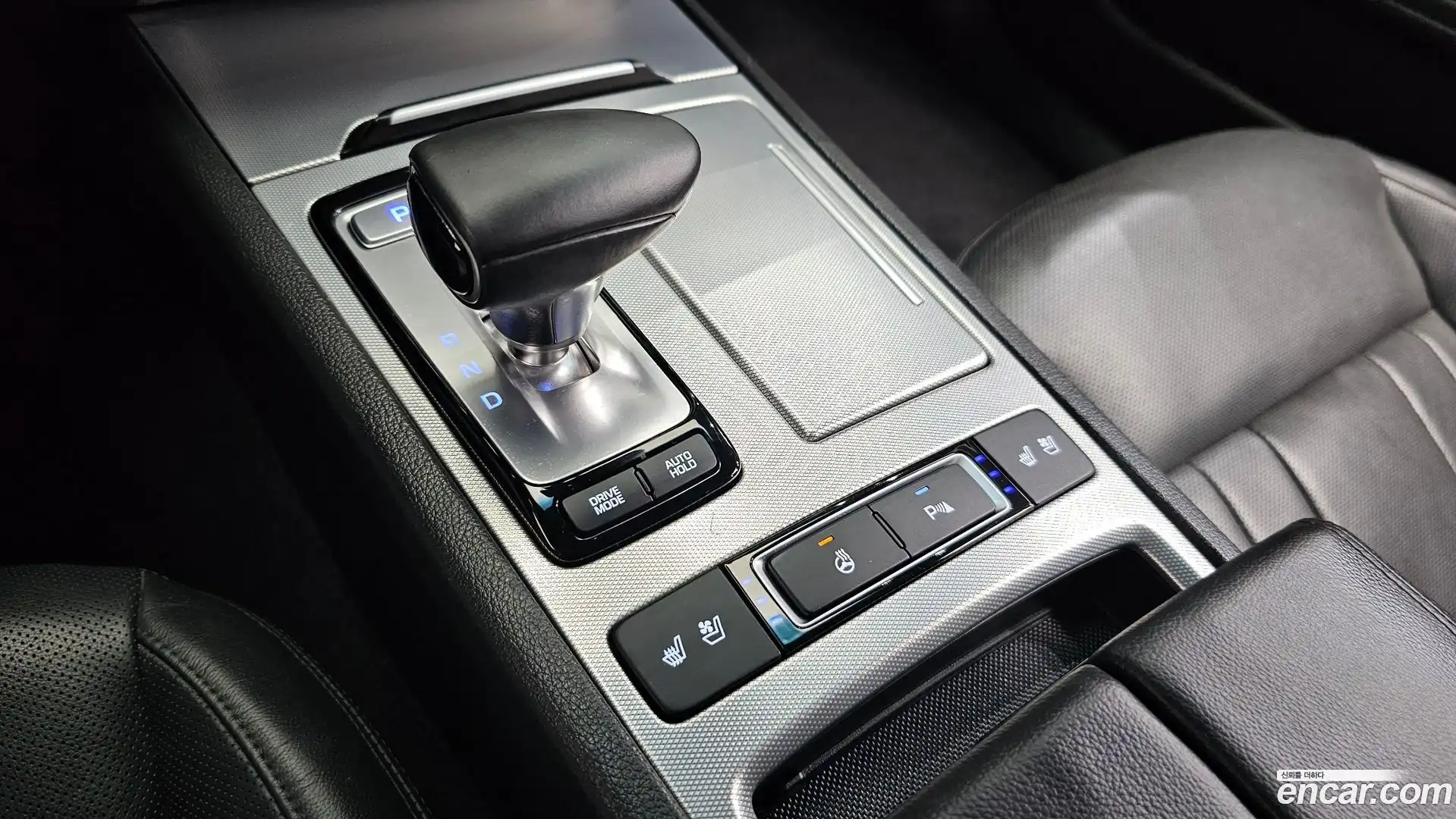 G80 Genesis 2016.11-INNER-009