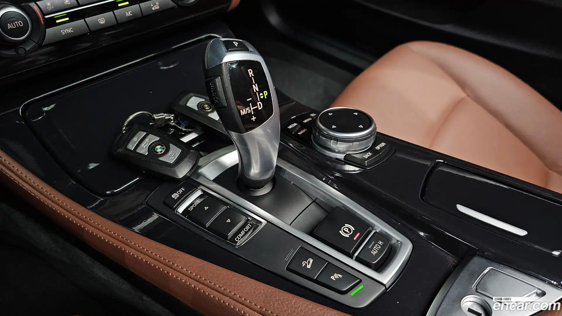 5-Series BMW 2014.11-INNER-009
