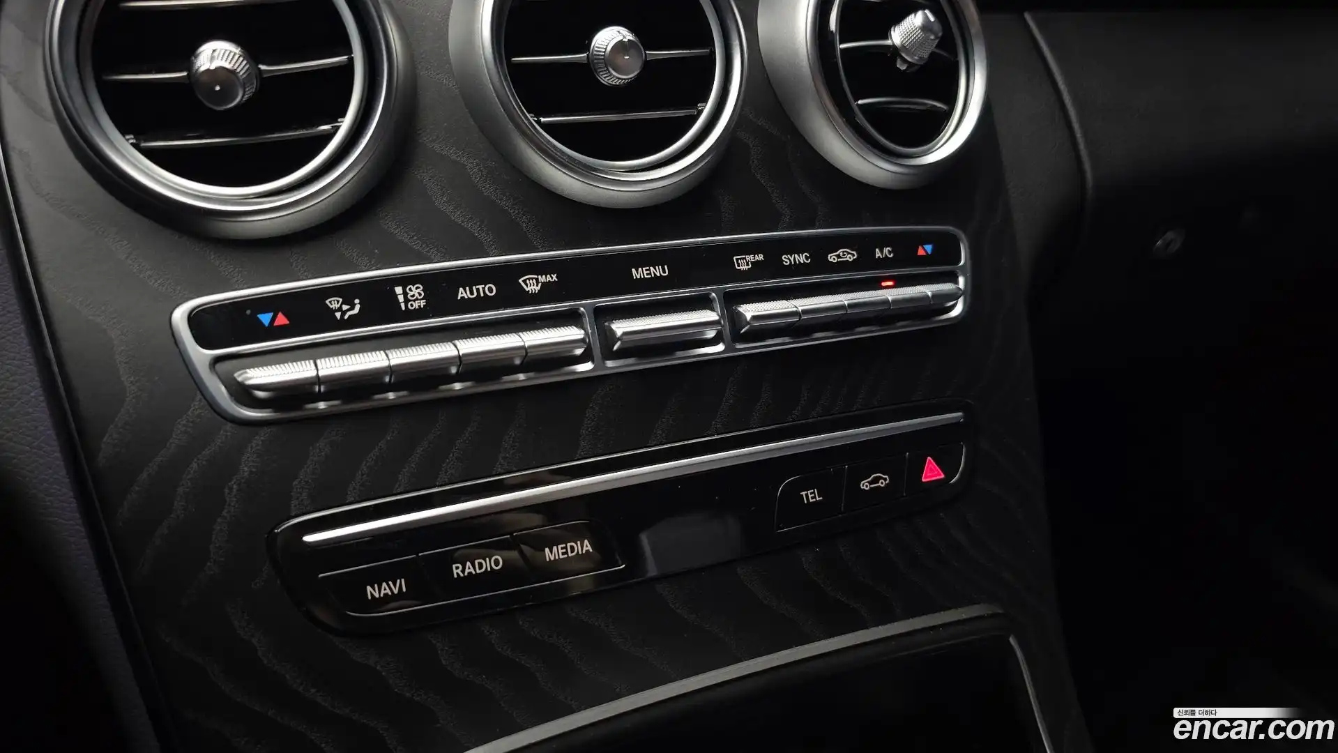 C-Class Mercedes-Benz 2023.8-OPTION-021