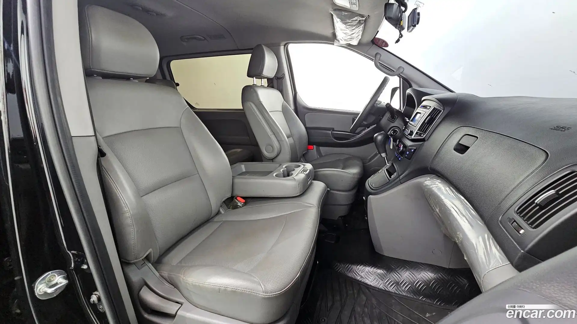 Starex Hyundai 2016.10-INNER-036
