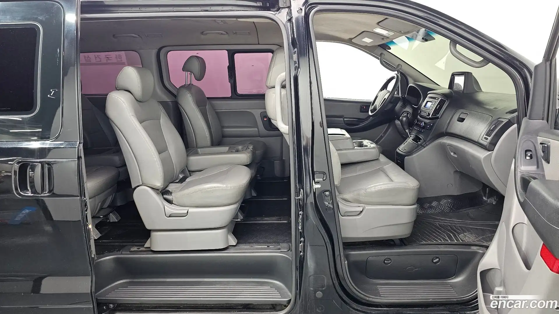Starex Hyundai 2017.0-OPTION-020