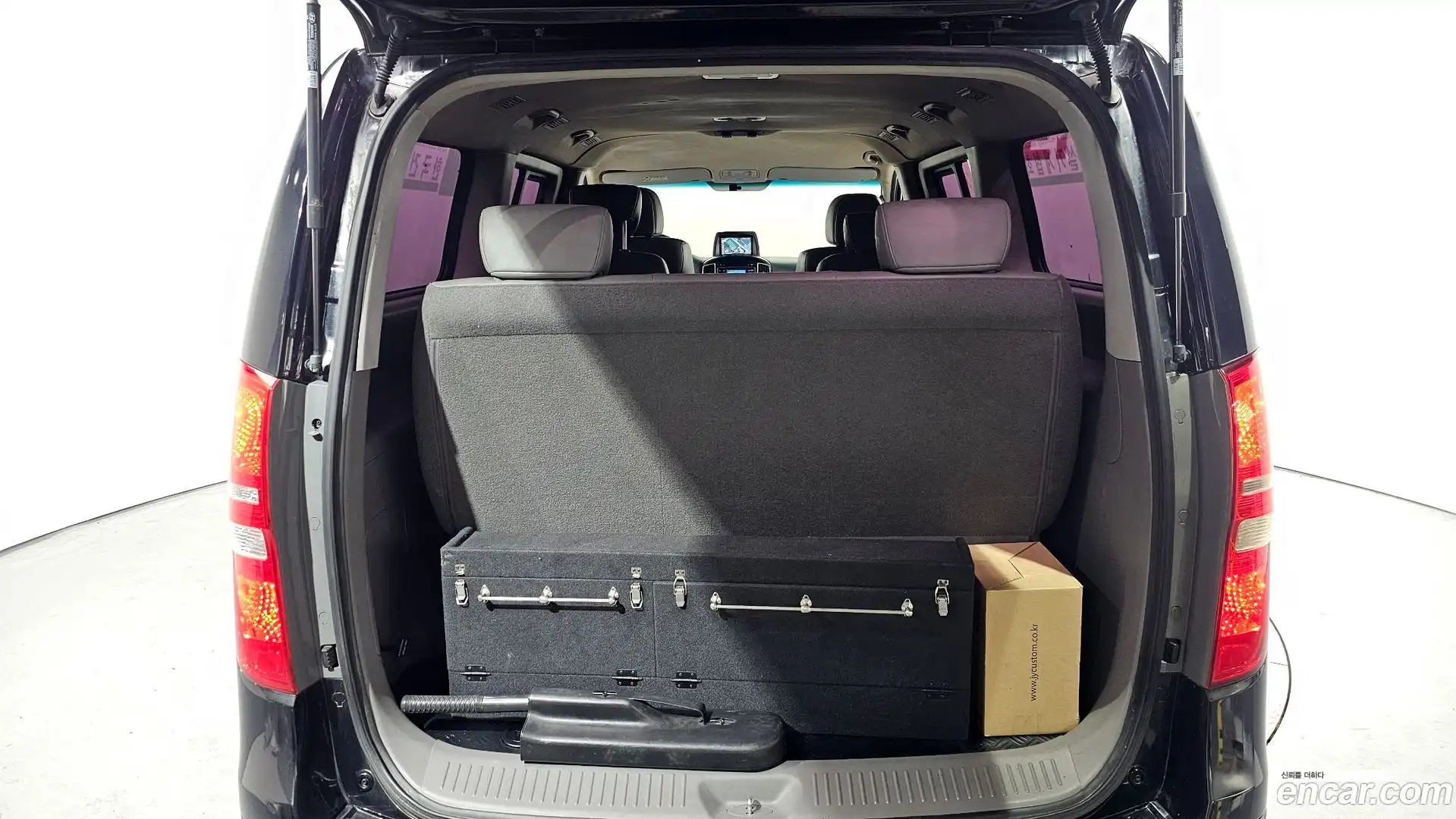 Starex Hyundai 2017.0-OPTION-024
