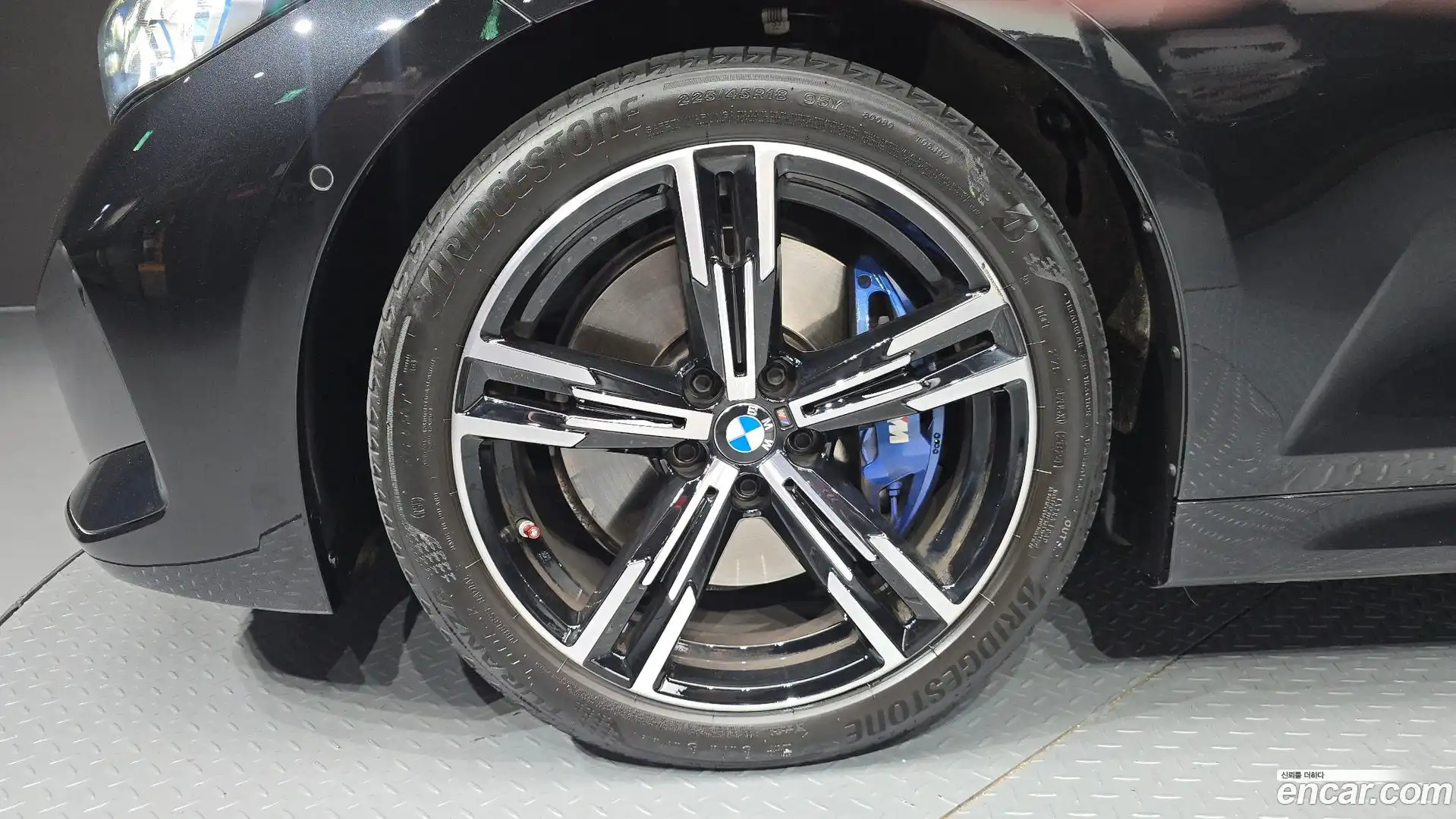 3-Series BMW 2025.1-OUTER-005