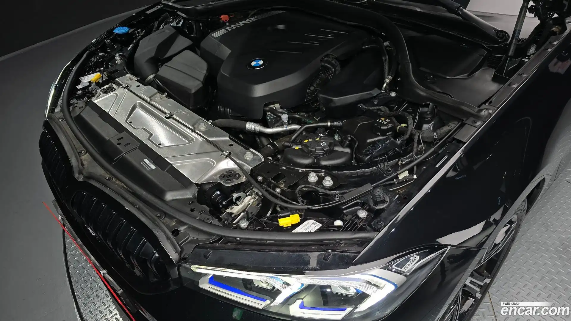 3-Series BMW 2025.1-OUTER-006