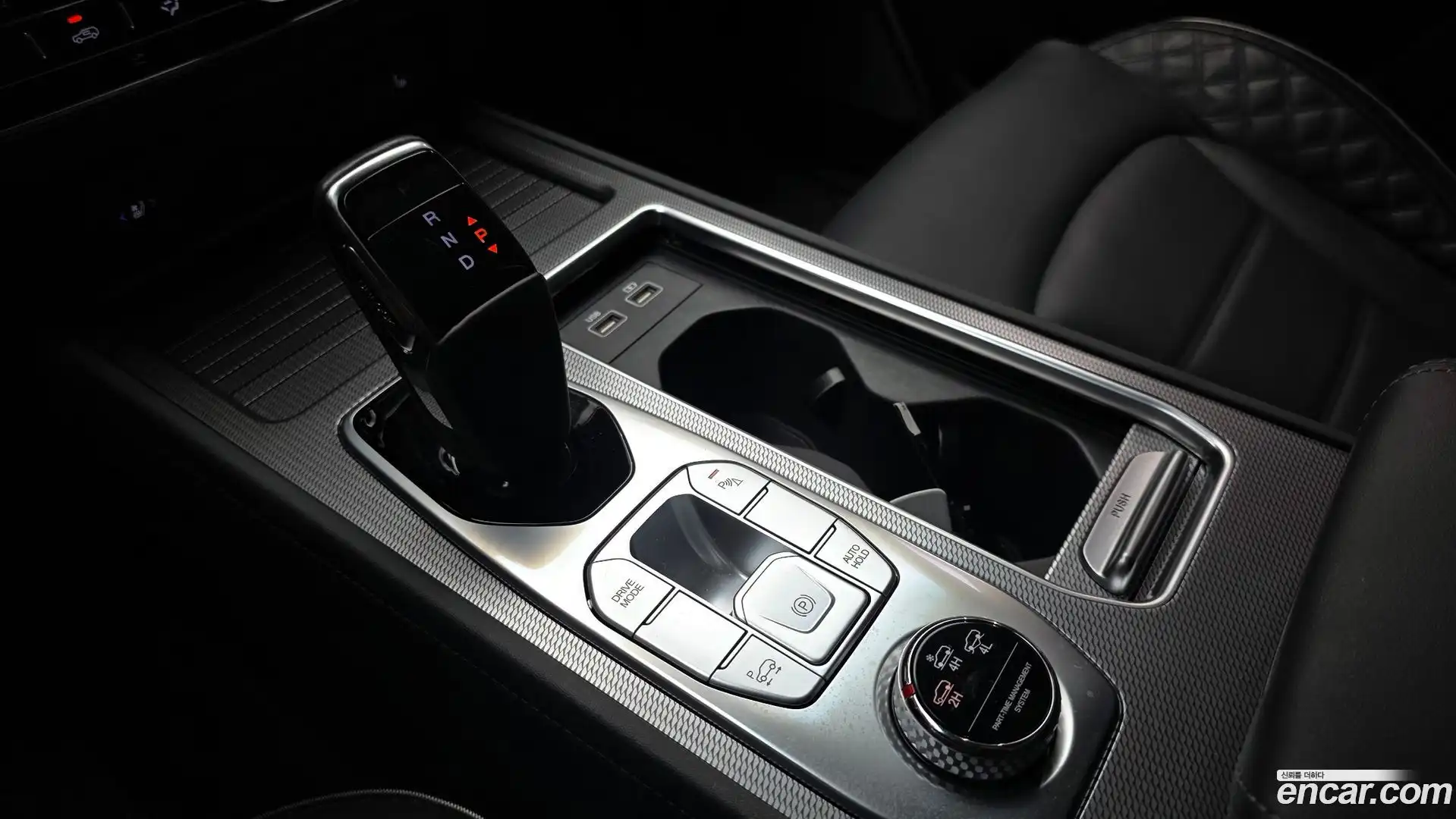 Rexton KG Mobility 2022.6-INNER-009
