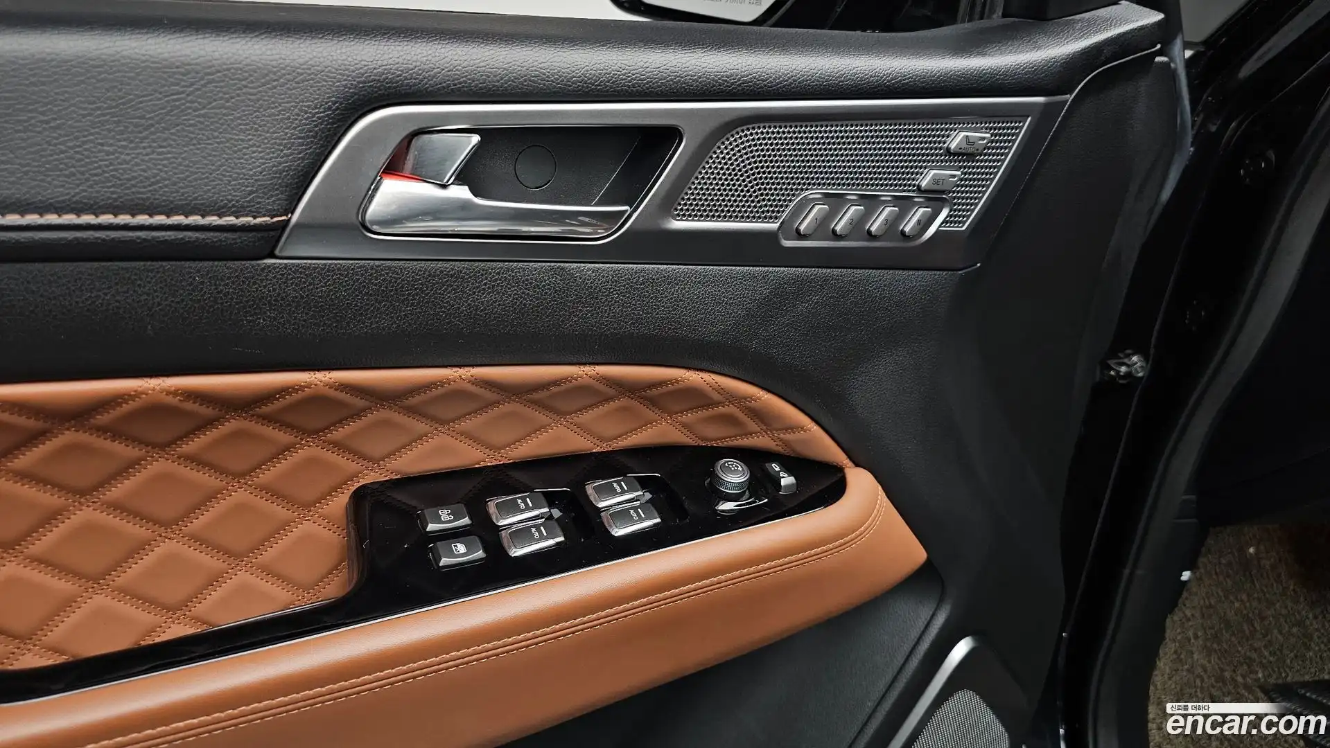 Rexton KG Mobility 2019.2-OPTION-041