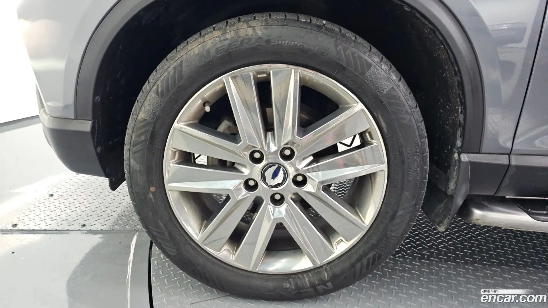 Rexton KG Mobility 2018.0-OUTER-005