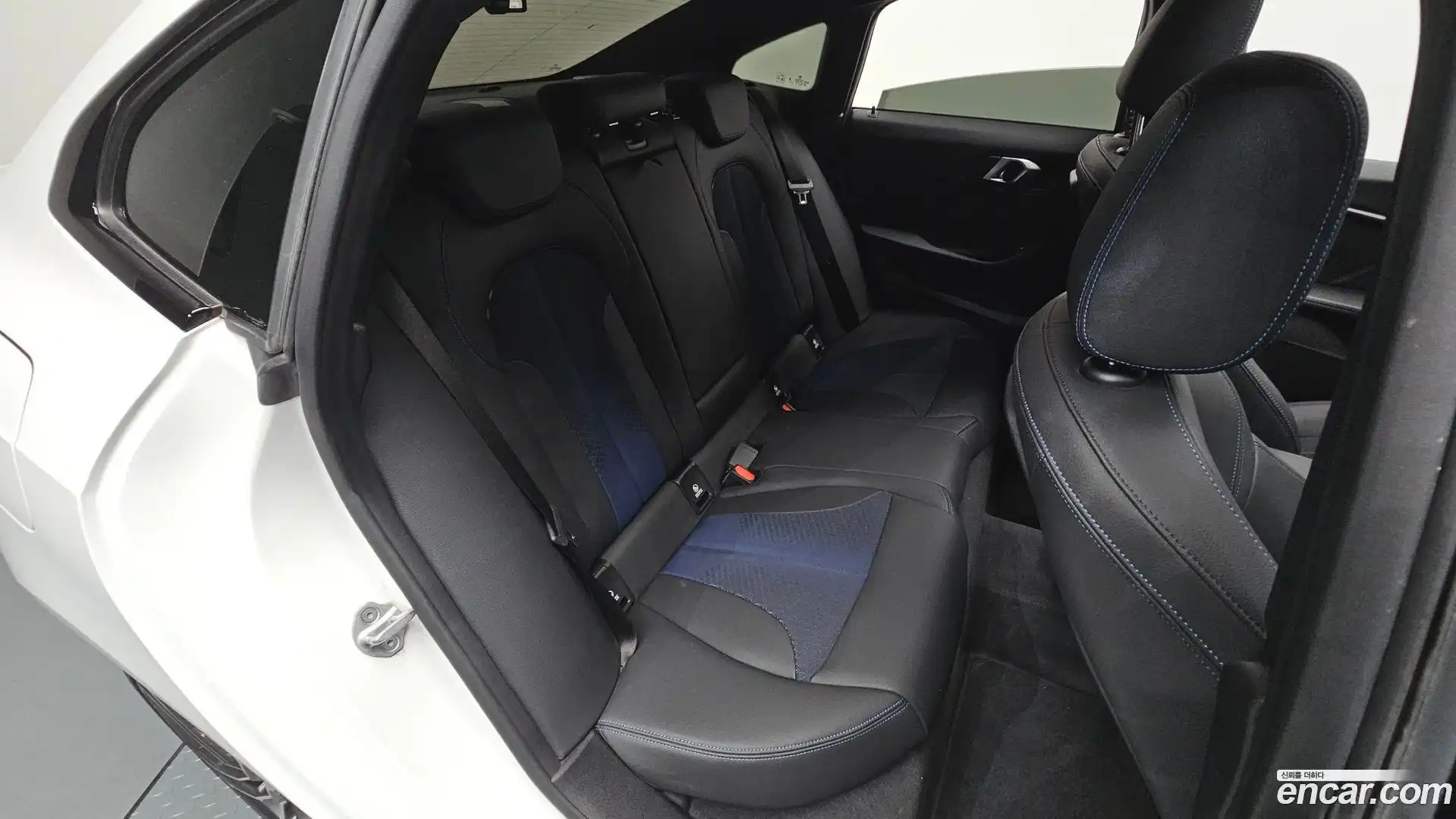 2-Series BMW 2023.5-OPTION-015