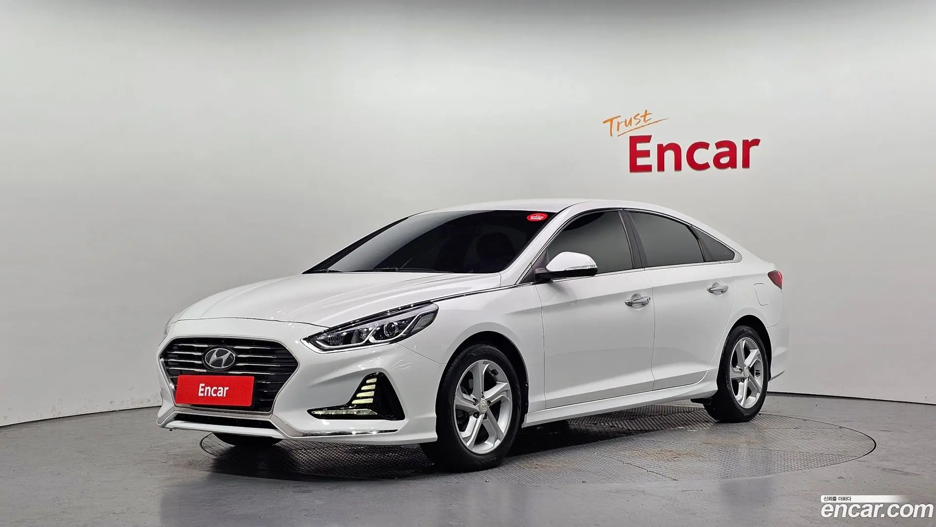 Main__Slider__Photo:Sonata Hyundai 2018.4-0