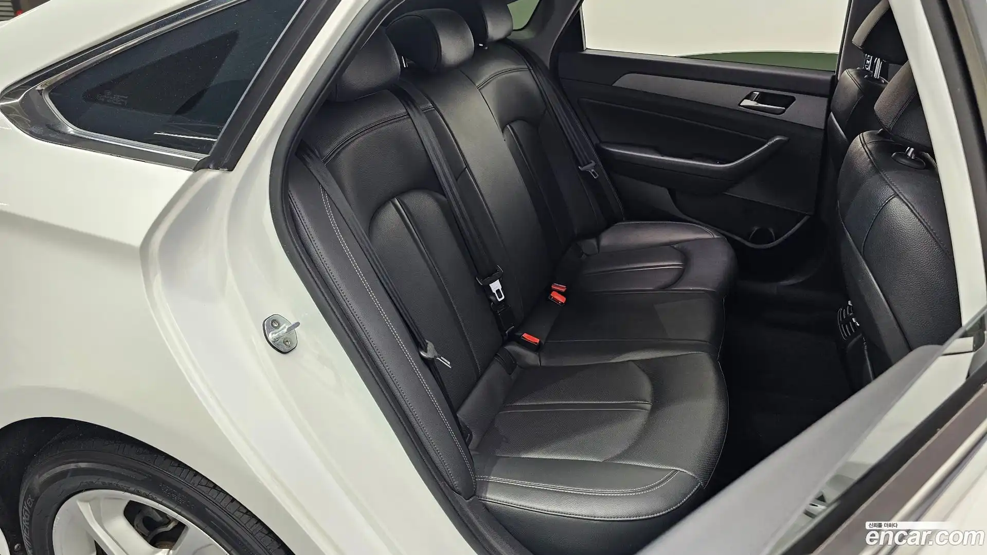 Sonata Hyundai 2018.4-OPTION-015