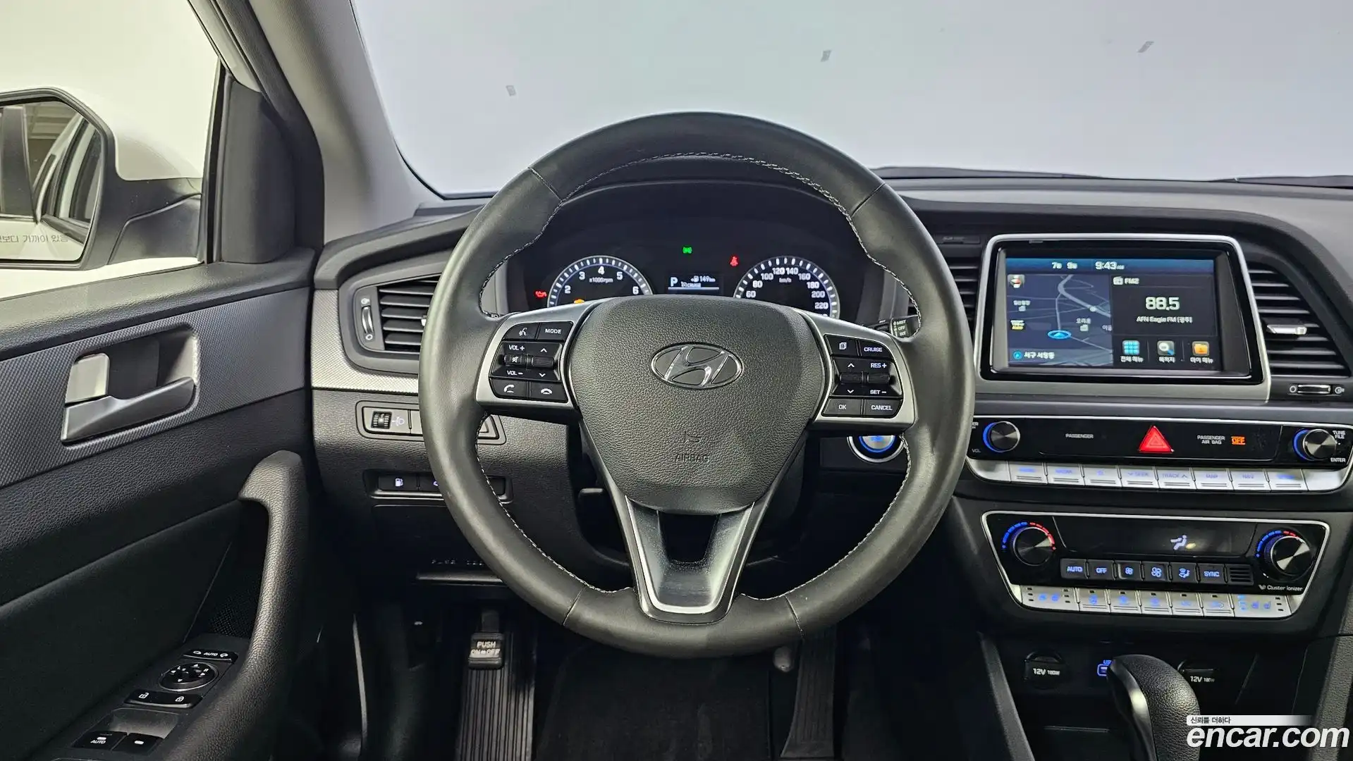 Sonata Hyundai 2018.4-OPTION-016