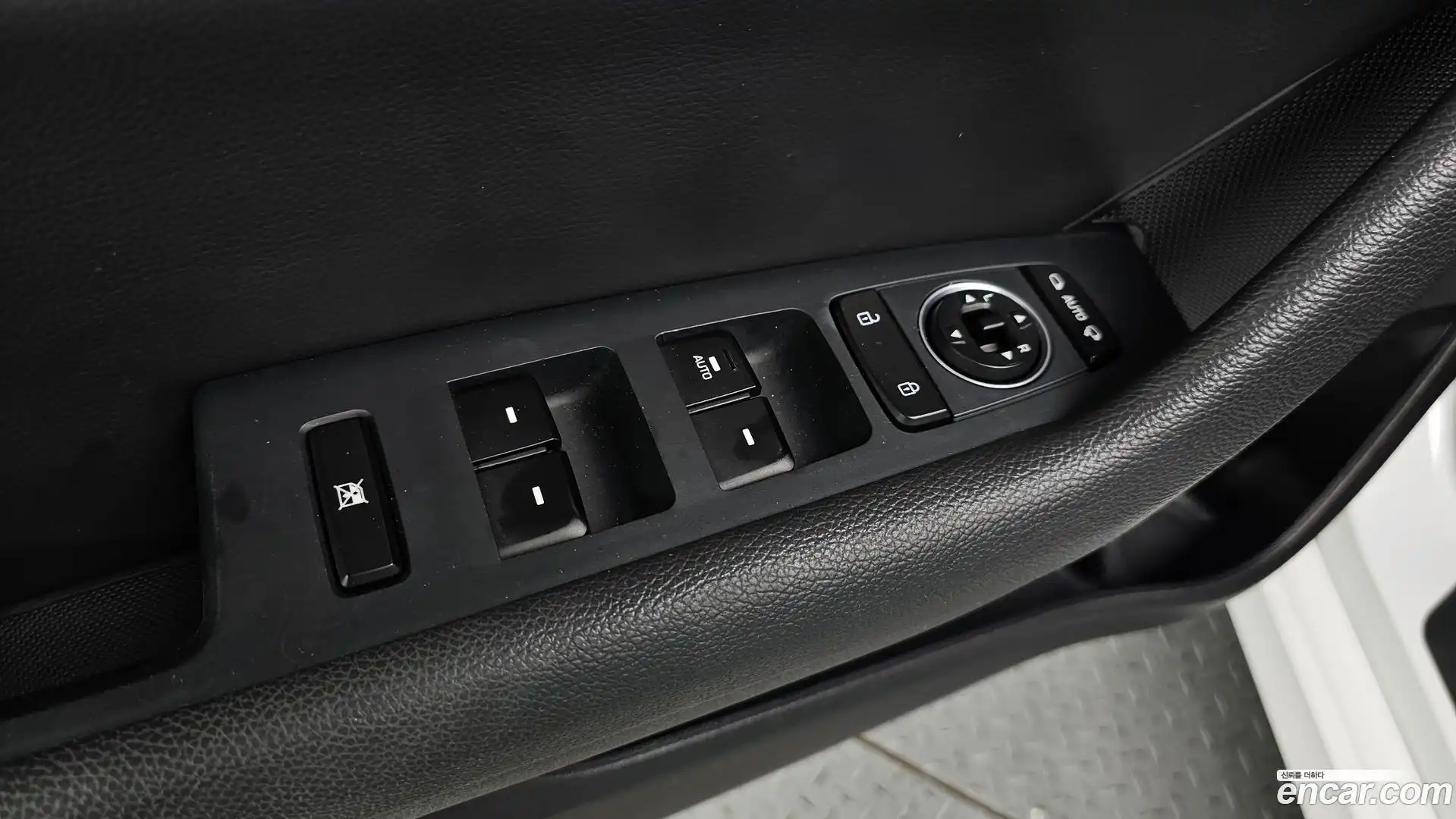 Sonata Hyundai 2018.4-OPTION-040
