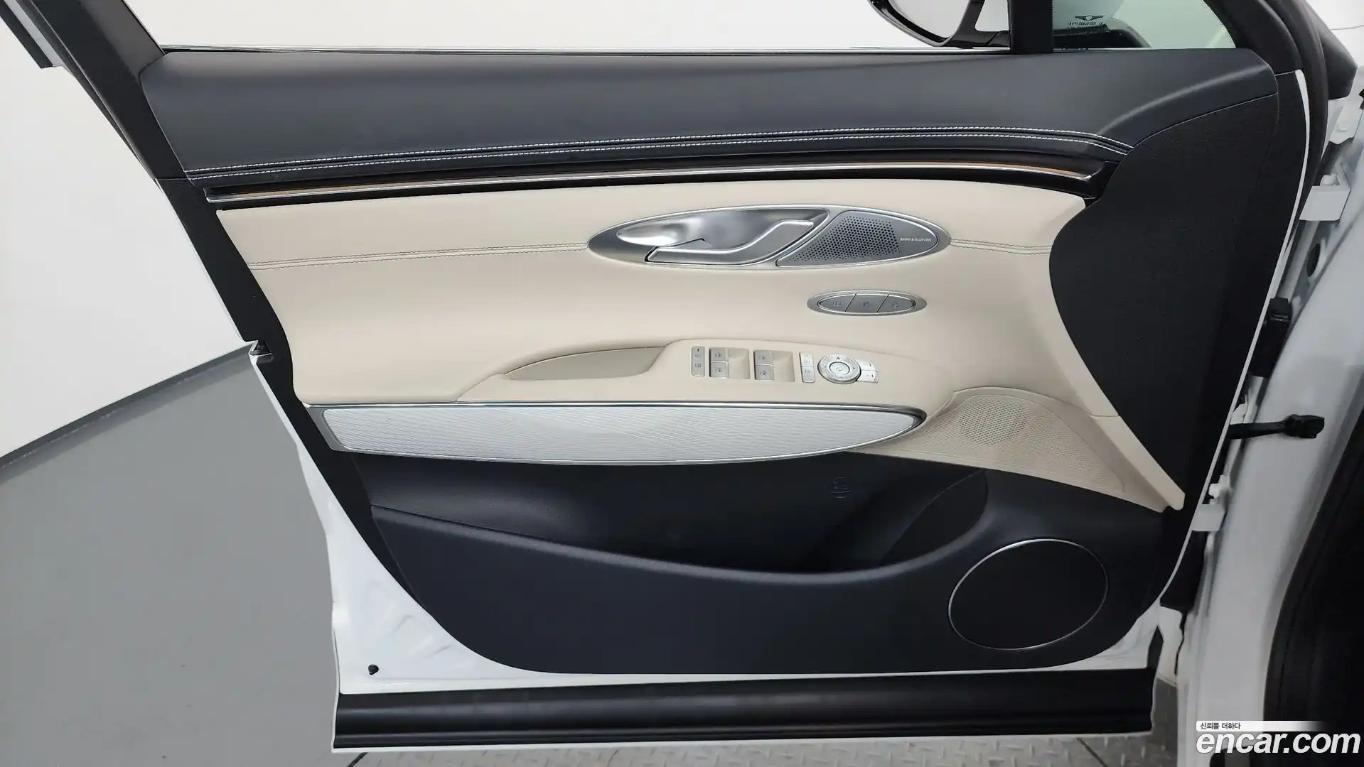 GV70 Genesis 2025.7-INNER-034