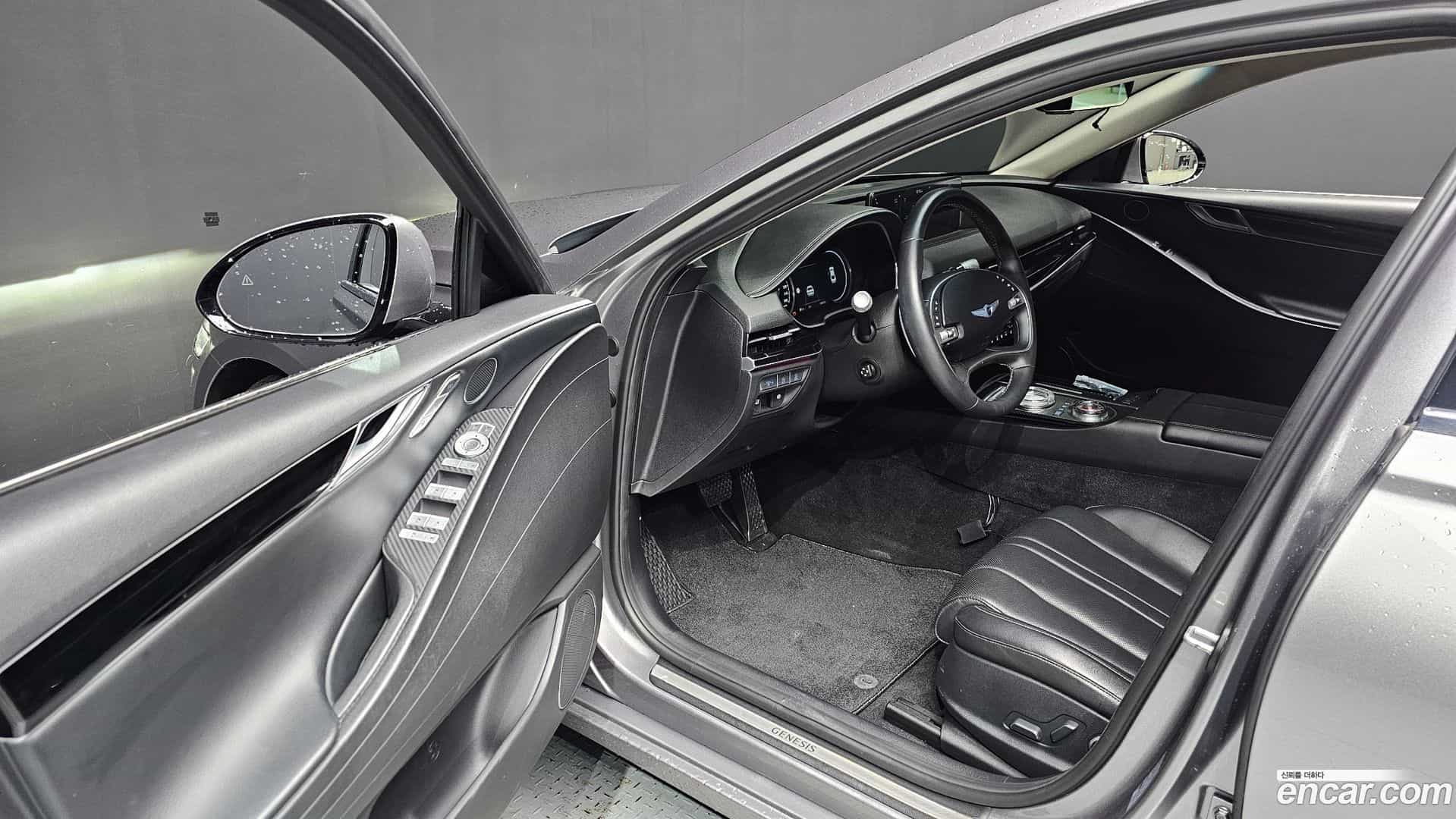 G80 Genesis 2021.10-INNER-010