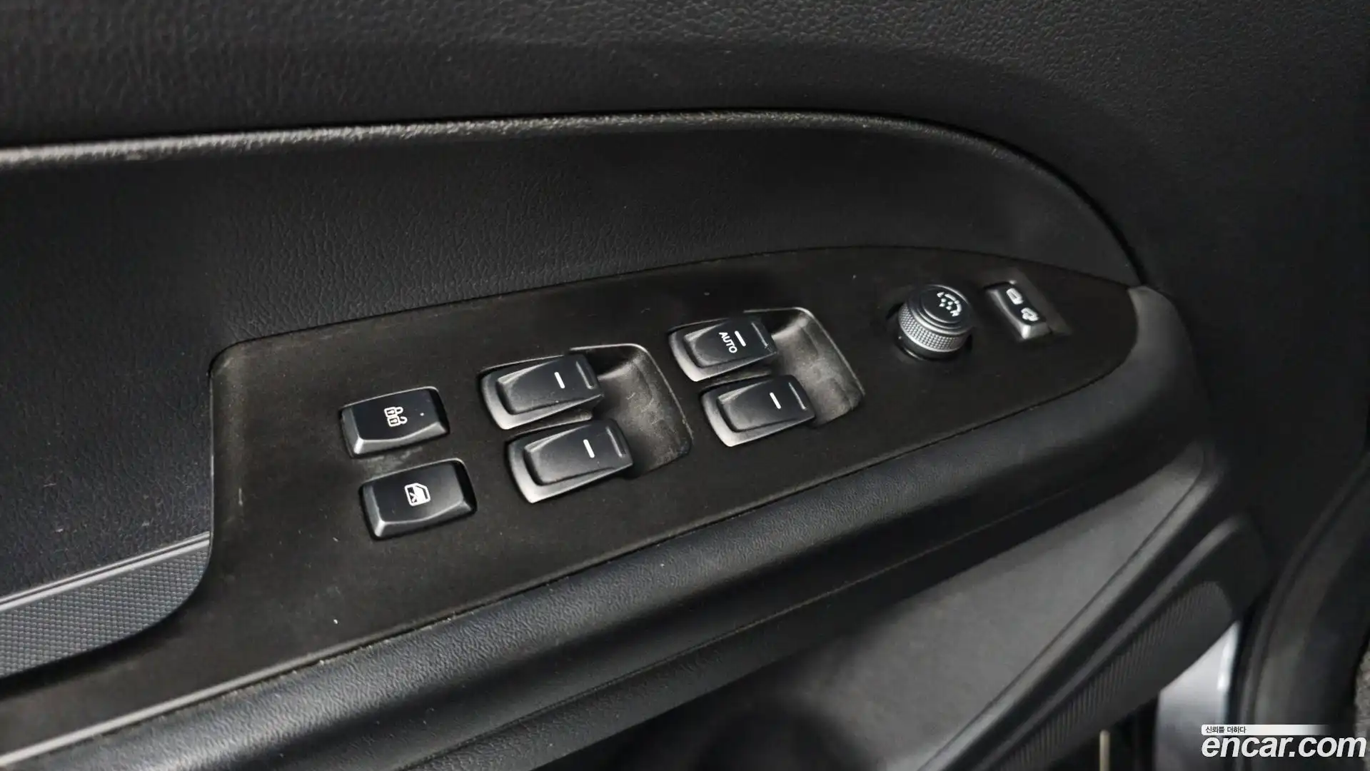 Rexton KG Mobility 2019.8-OPTION-041
