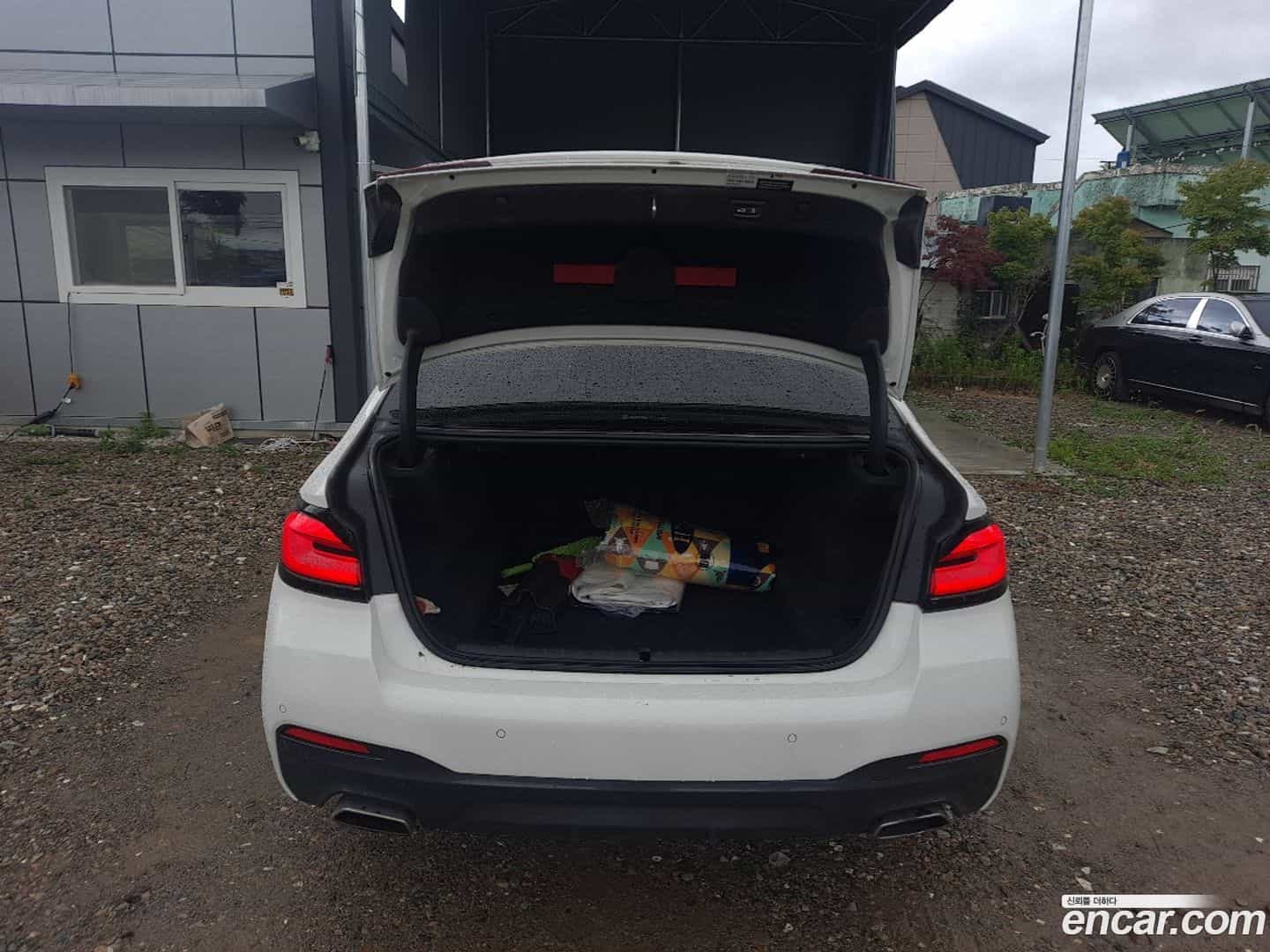 5-Series BMW 2023.0-INNER-010