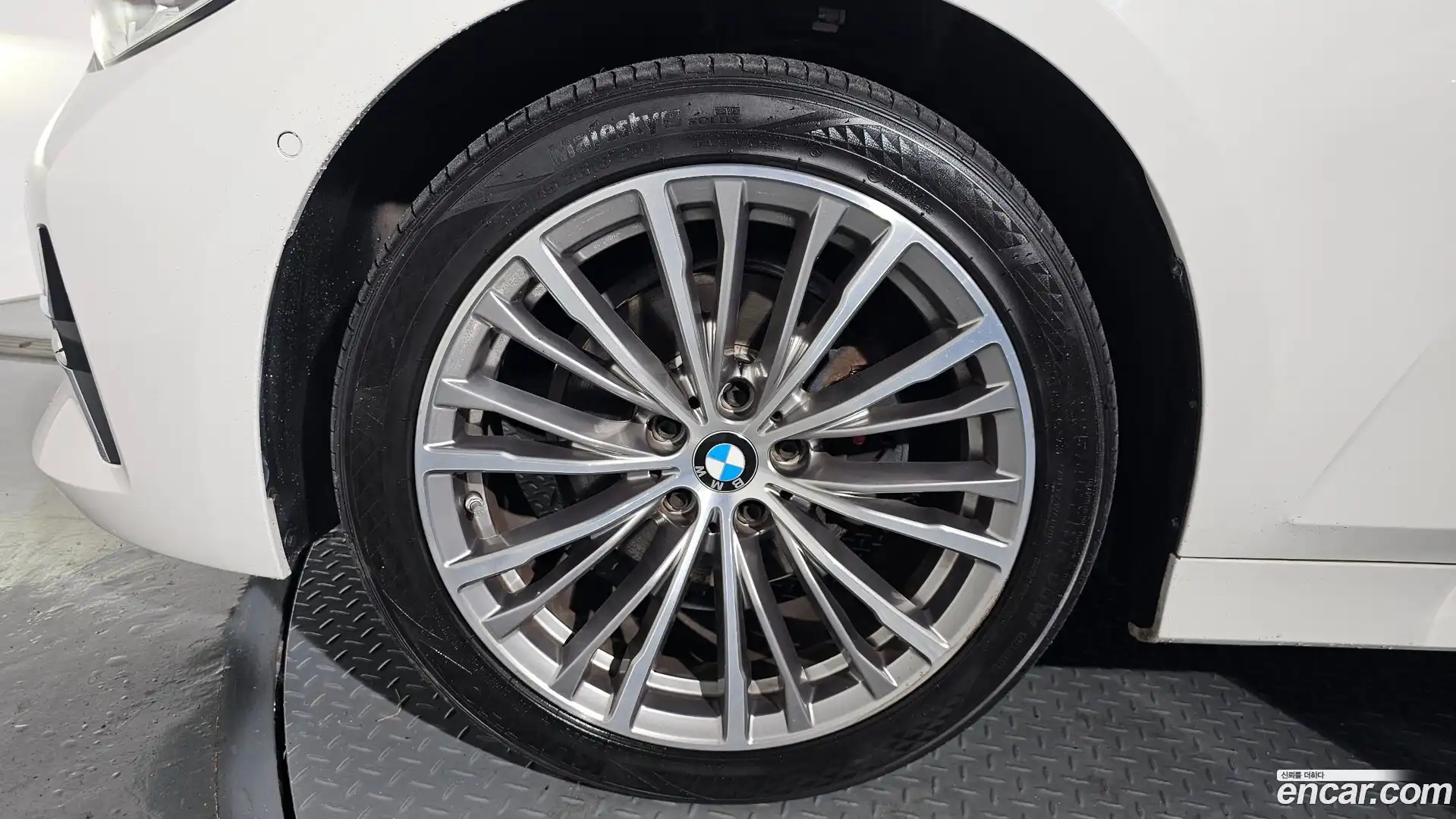 3-Series BMW 2019.8-OUTER-005