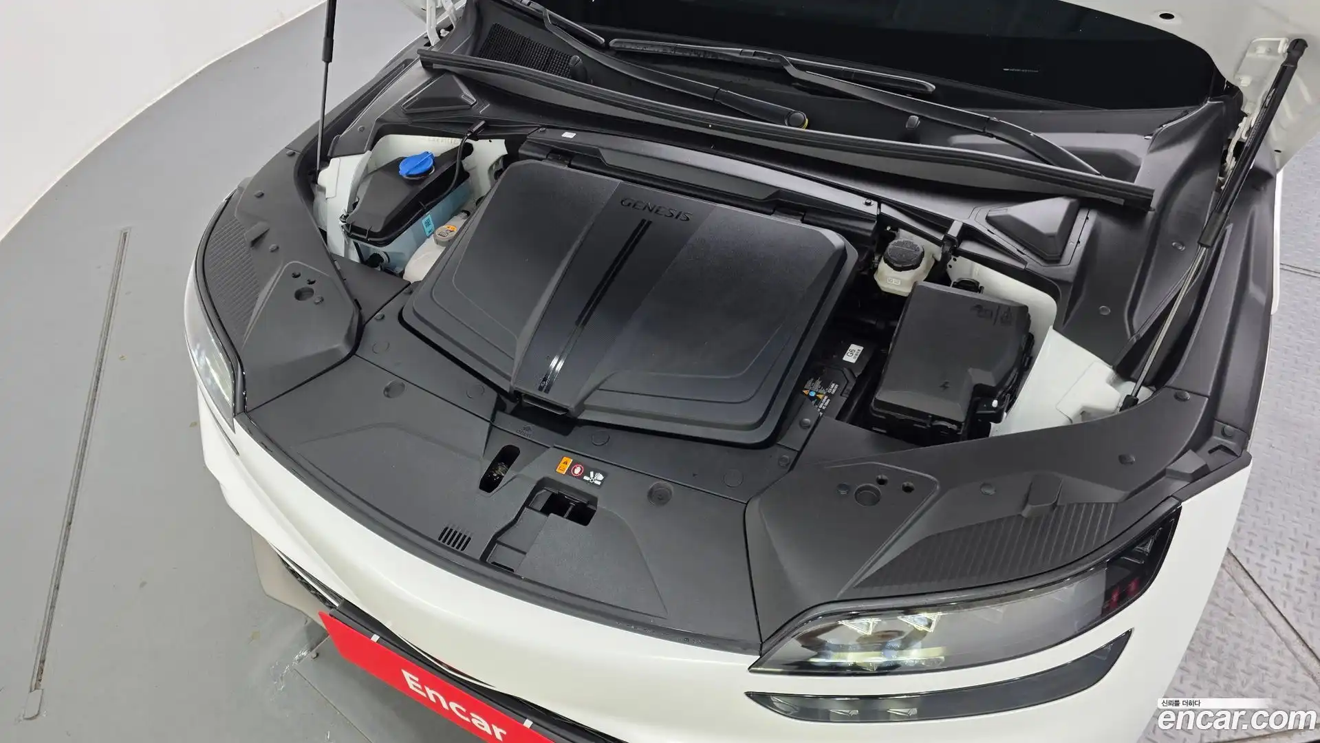 GV60 Genesis 2023.7-OUTER-006