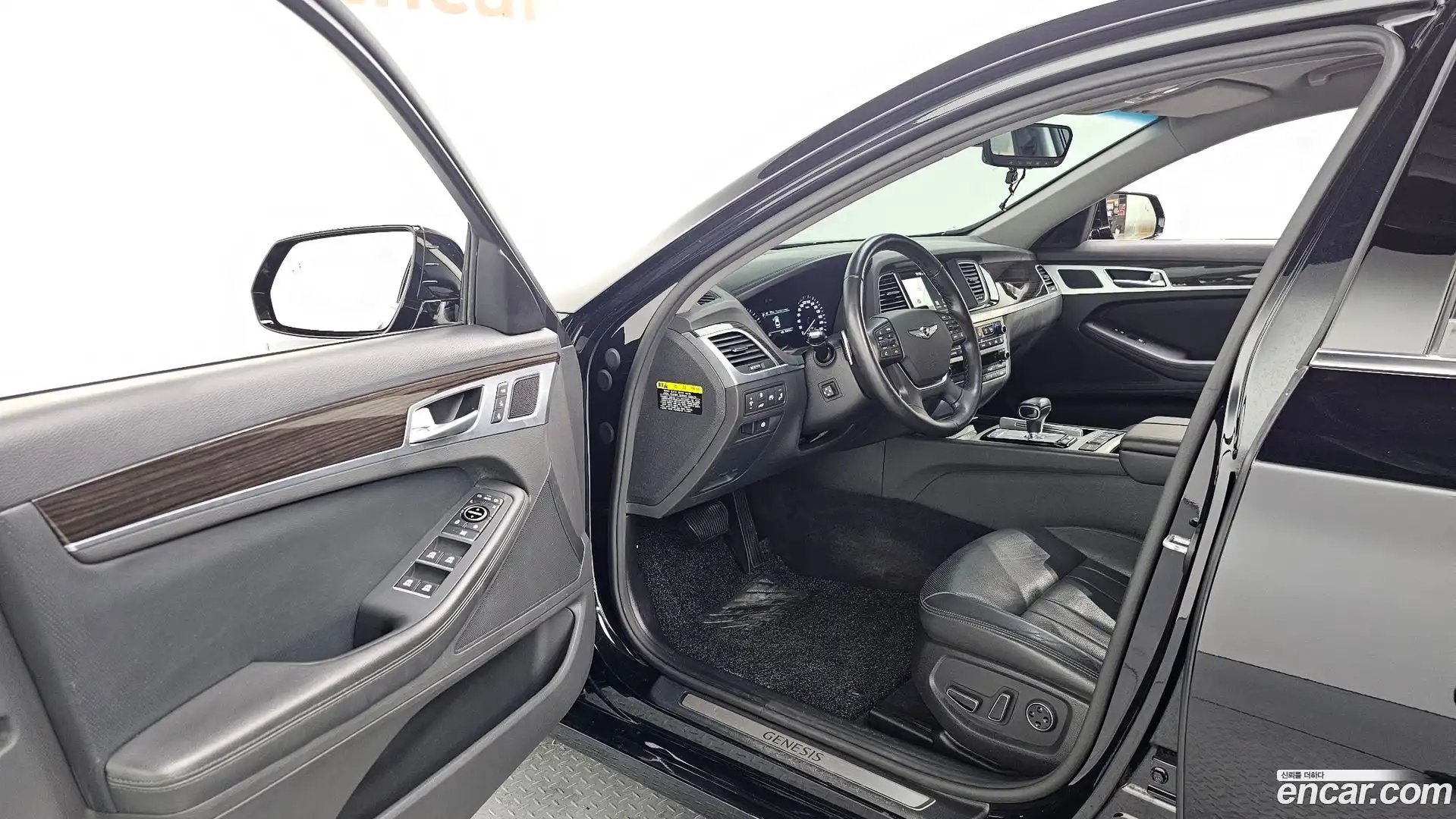 G80 Genesis 2020.0-INNER-010