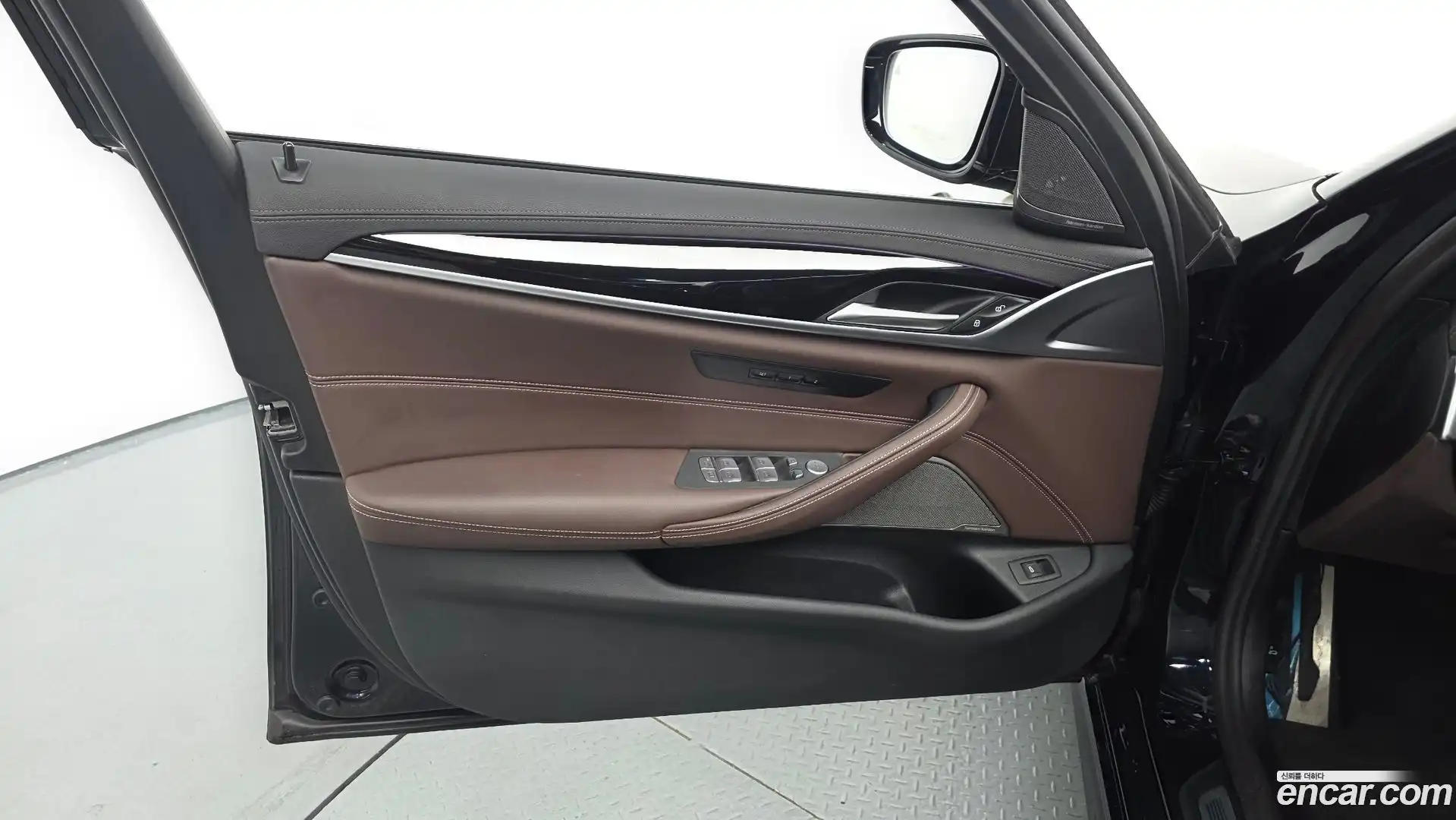 5-Series BMW 2022.9-INNER-034