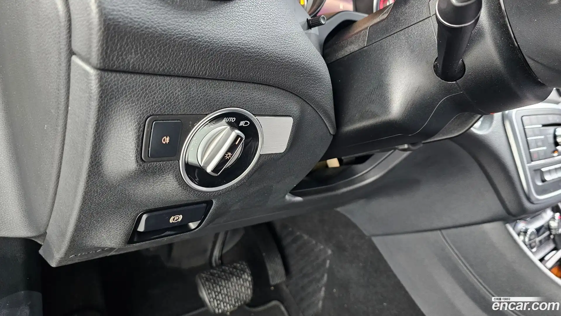 CLA-Class Mercedes-Benz 2016.2-OPTION-023