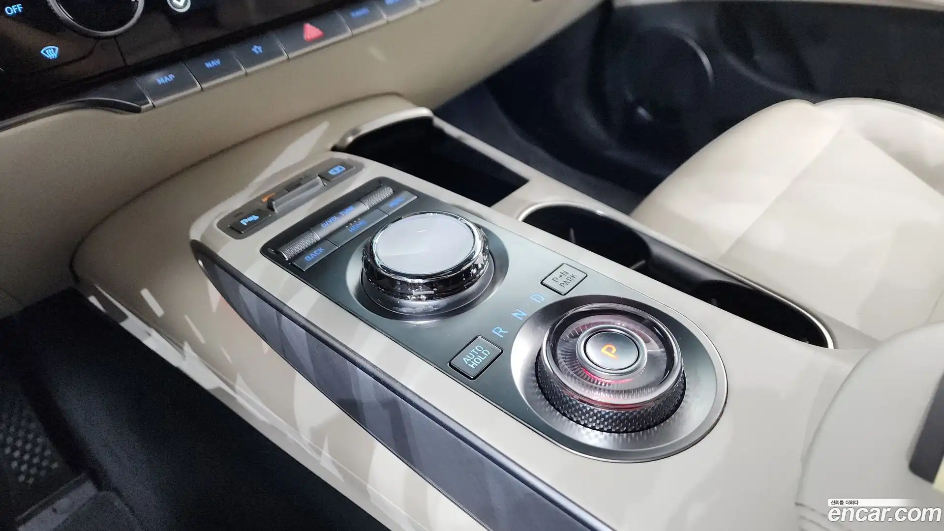 GV70 Genesis 2022.6-INNER-009