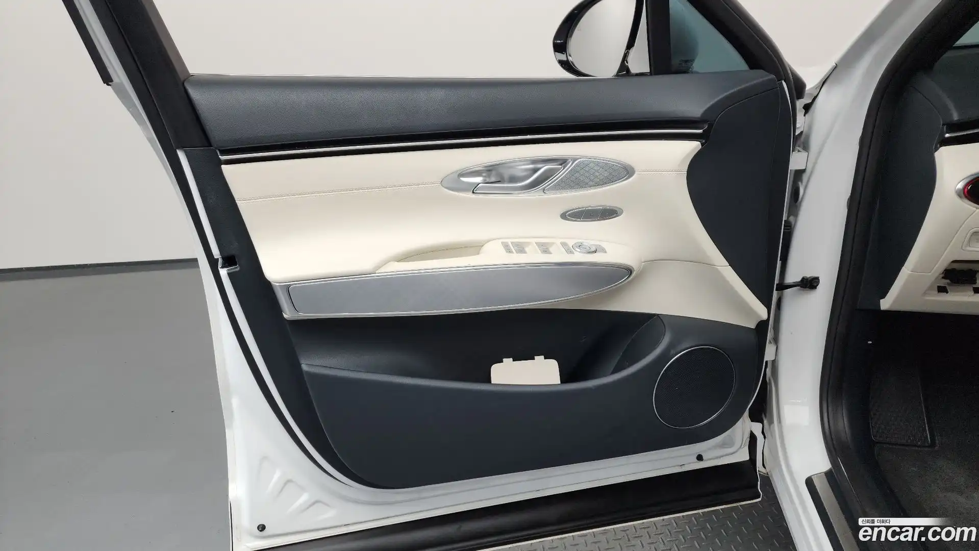 GV70 Genesis 2022.6-INNER-034
