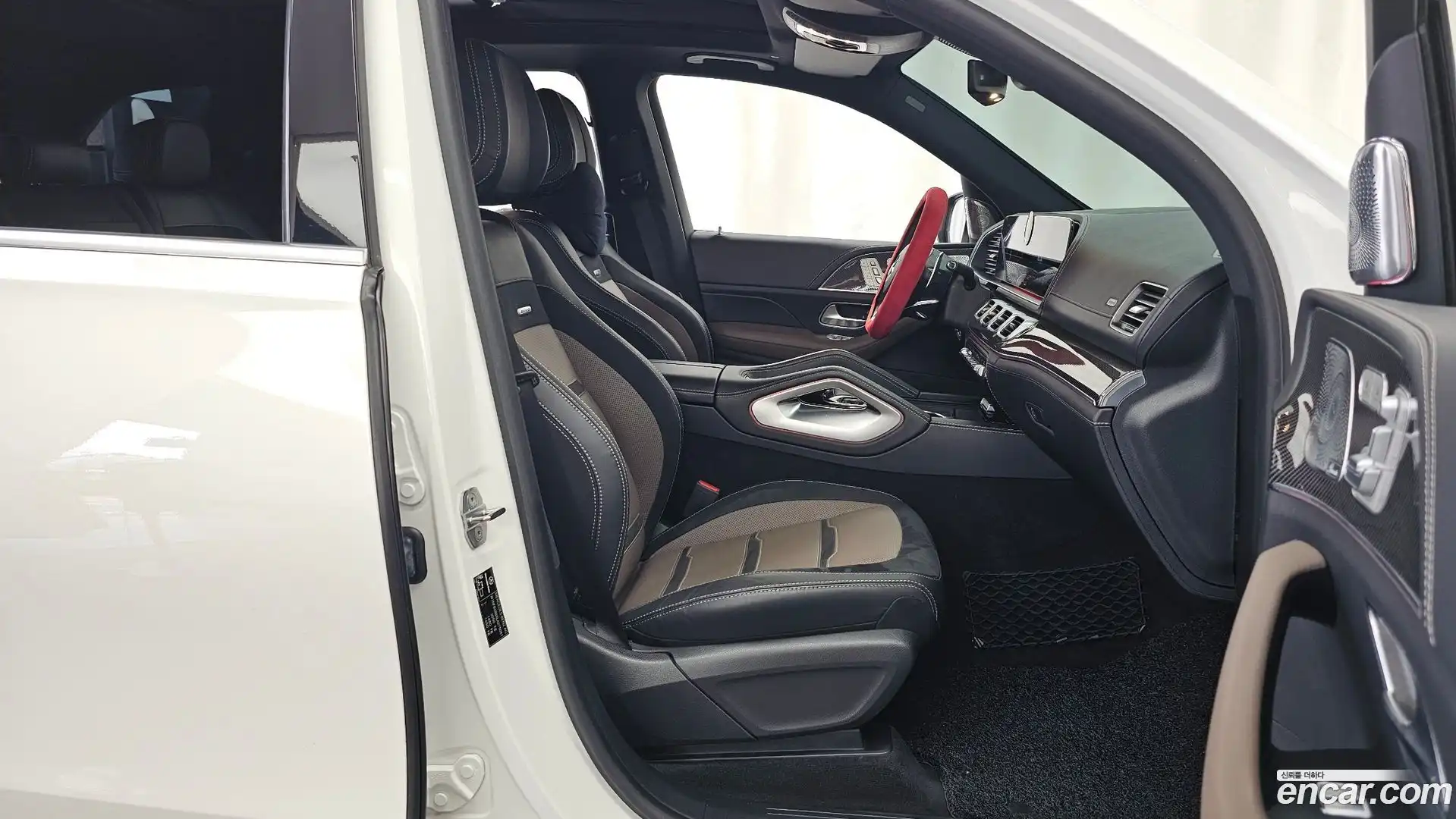 GLE-Class Mercedes-Benz 2020.11-OPTION-015