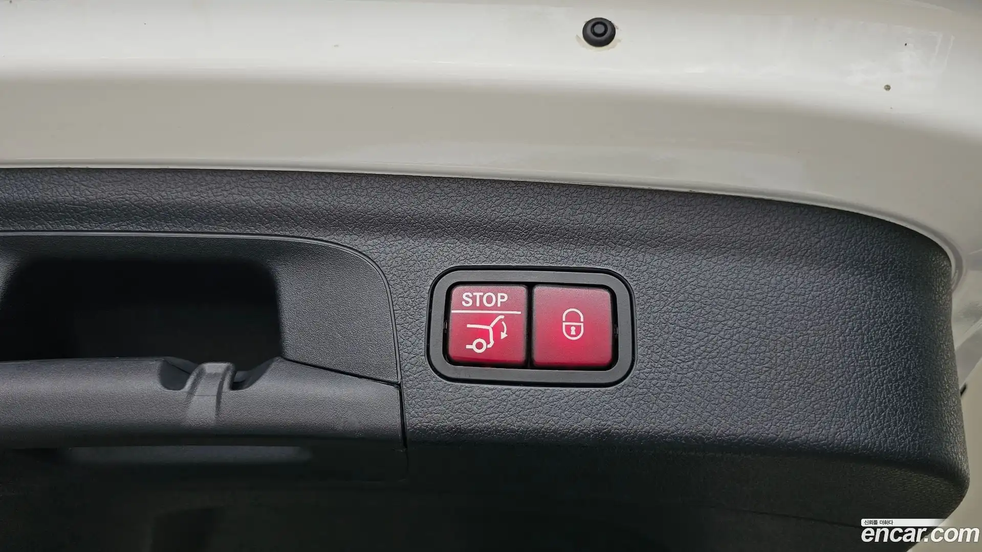 GLE-Class Mercedes-Benz 2020.11-OPTION-050