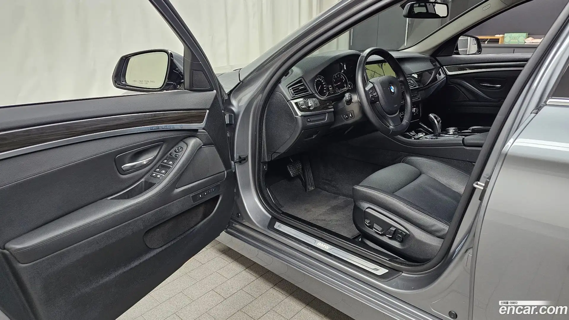 5-Series BMW 2016.1-INNER-010