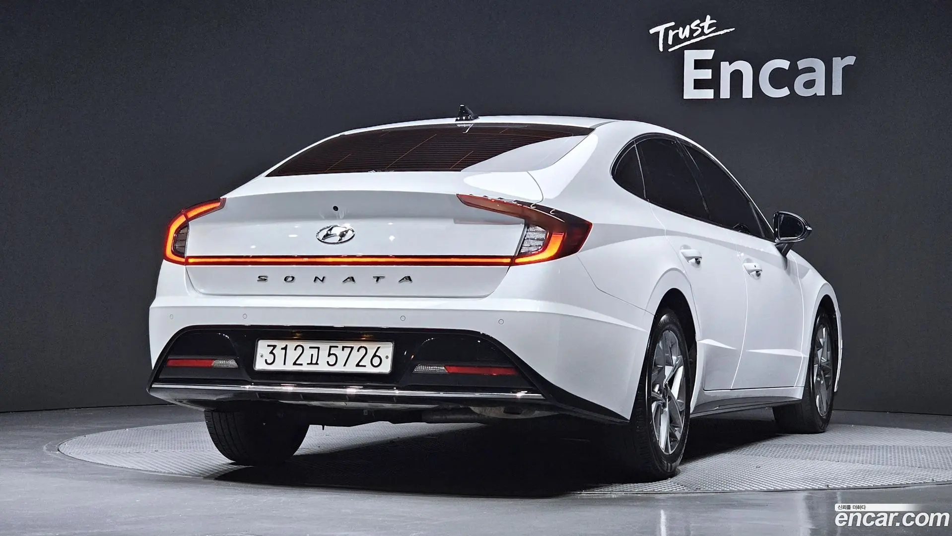 Main__Slider__Photo:Sonata Hyundai 2022.4-1