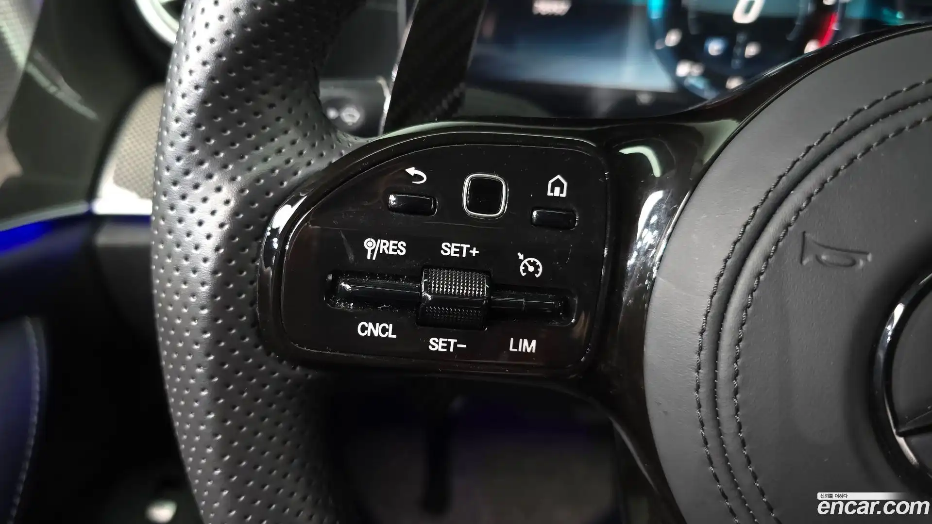 CLS-Class Mercedes-Benz 2019.11-OPTION-019