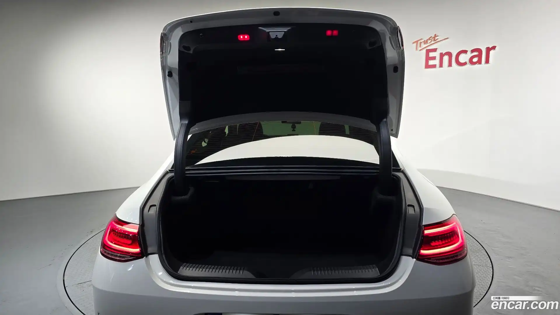 CLS-Class Mercedes-Benz 2019.11-OPTION-022