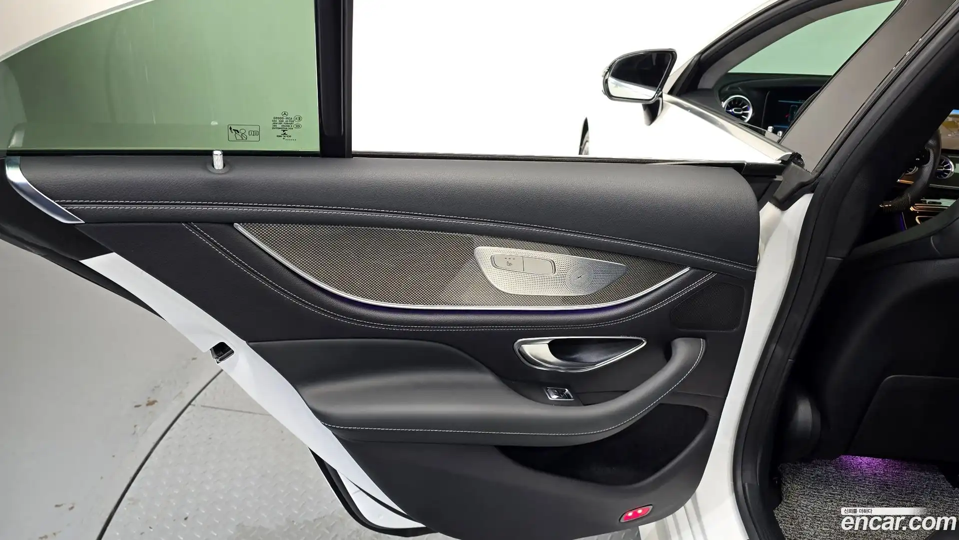CLS-Class Mercedes-Benz 2019.11-INNER-035