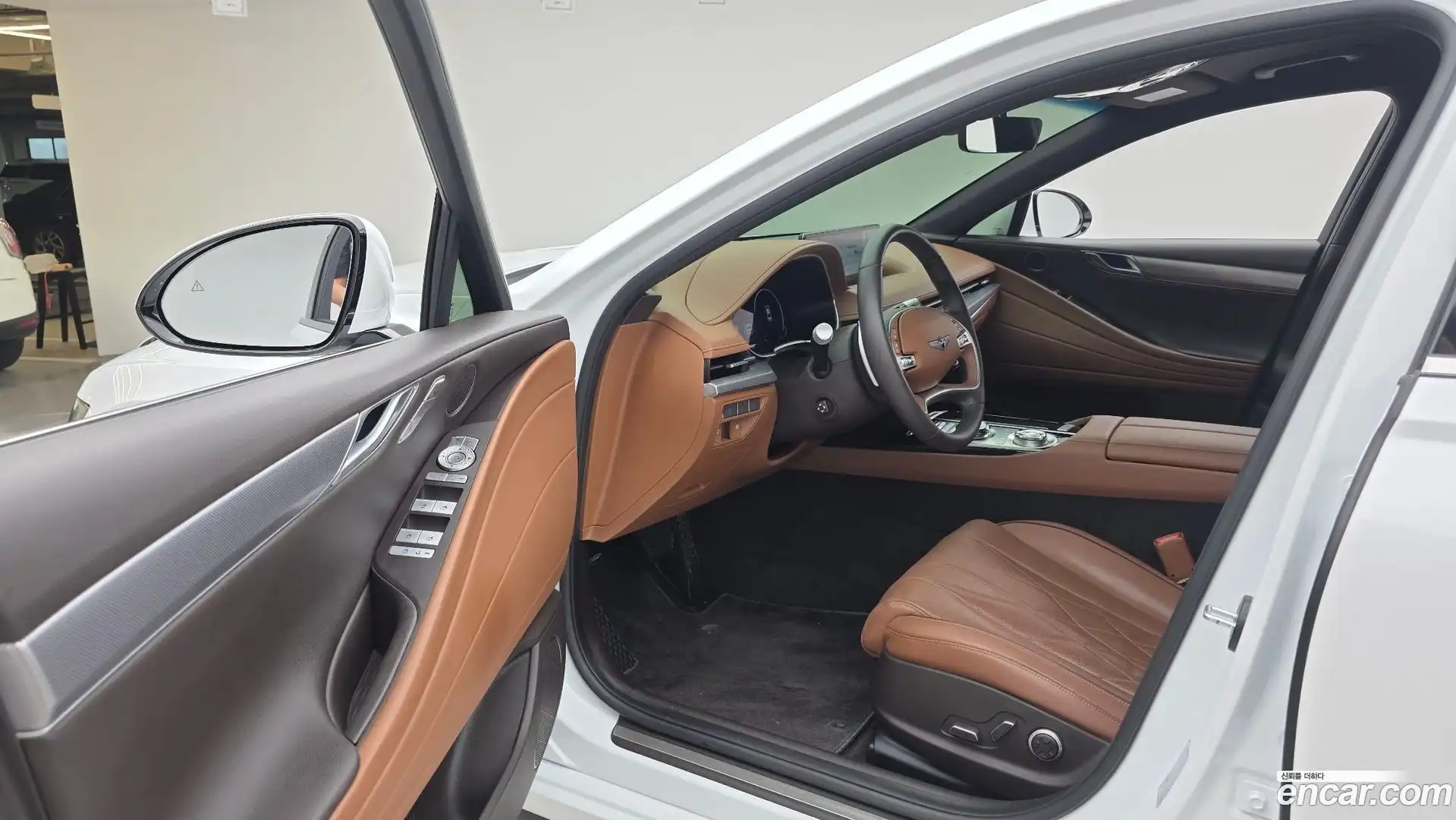 G80 Genesis 2023.8-INNER-010
