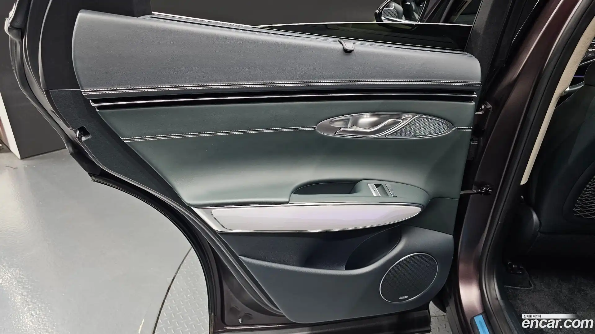 GV70 Genesis 2022.11-INNER-035