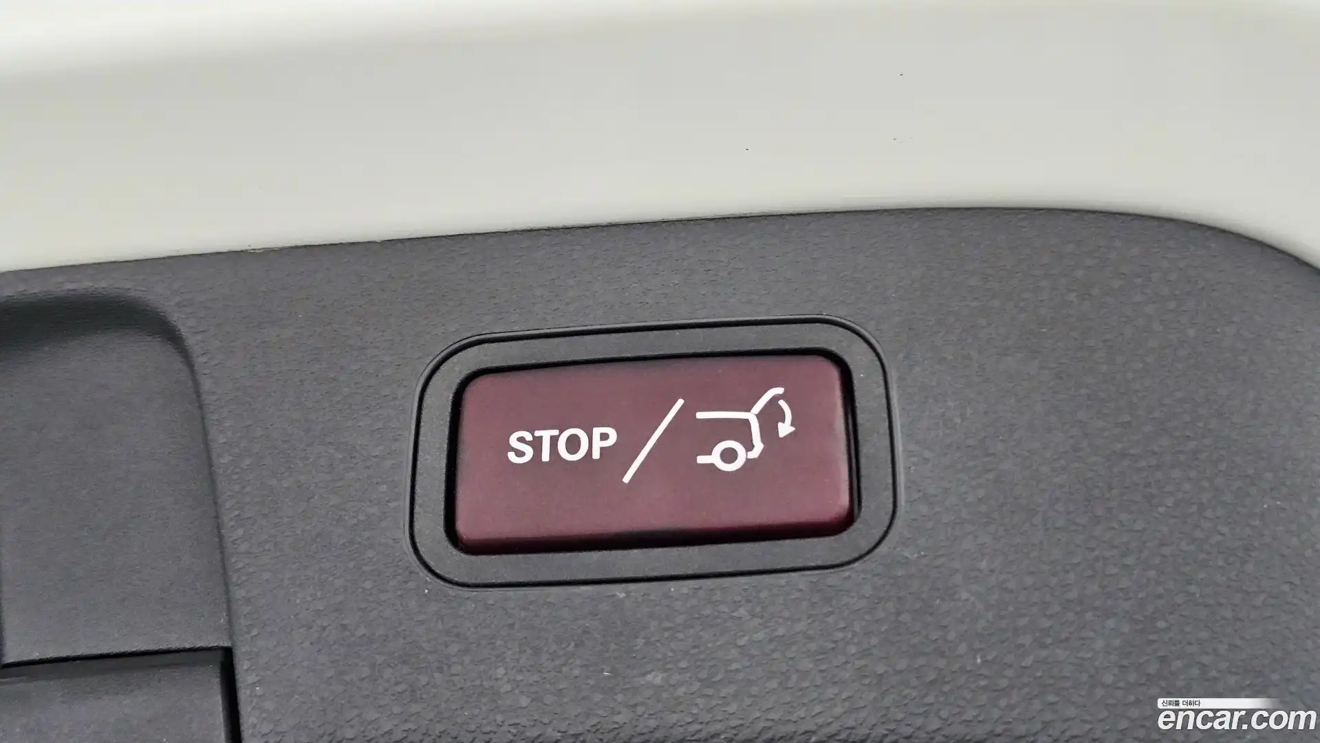 GLA-Class Mercedes-Benz 2017.0-OPTION-024