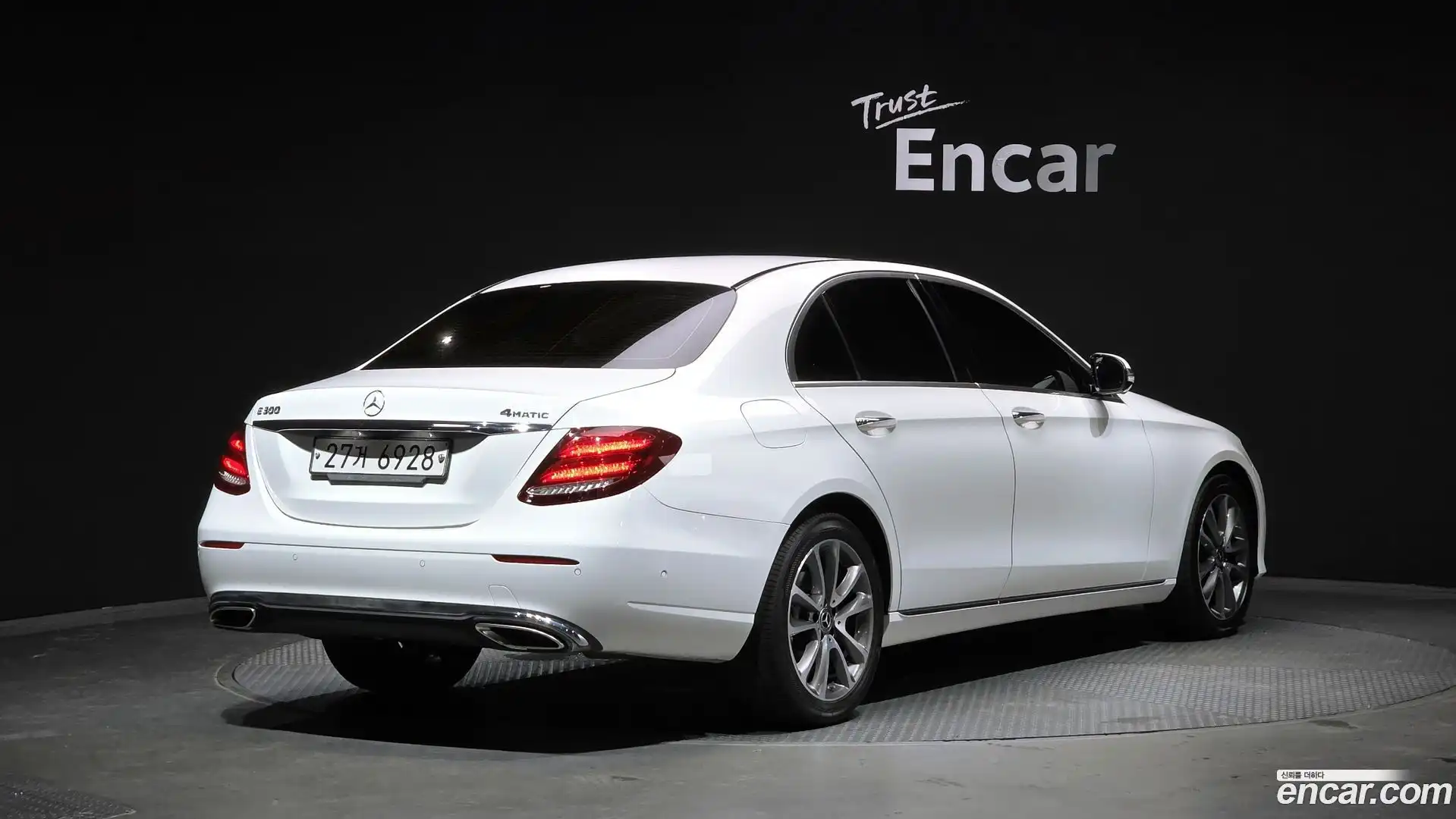 E-Class Mercedes-Benz 2019.6-OUTER-002