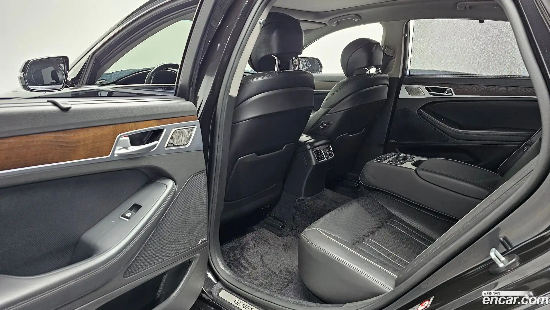 G80 Genesis 2019.5-INNER-036