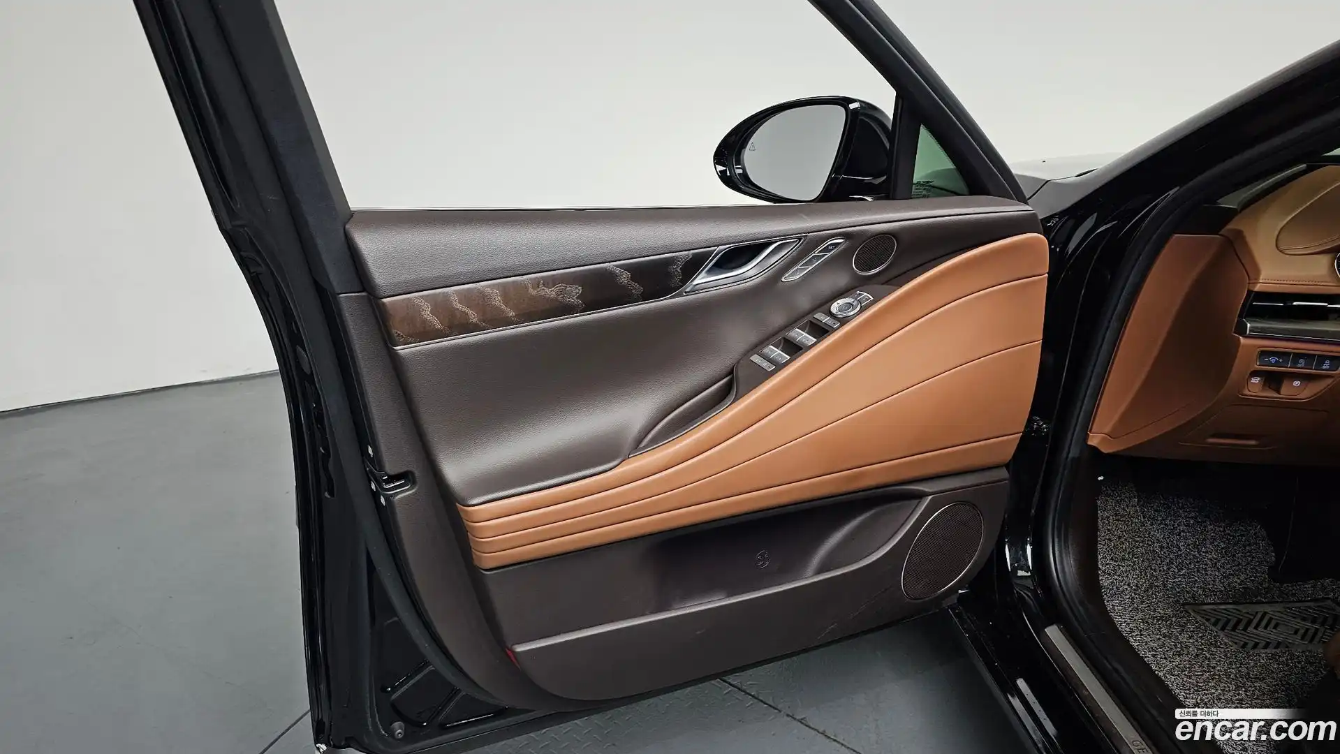 G80 Genesis 2022.7-INNER-034