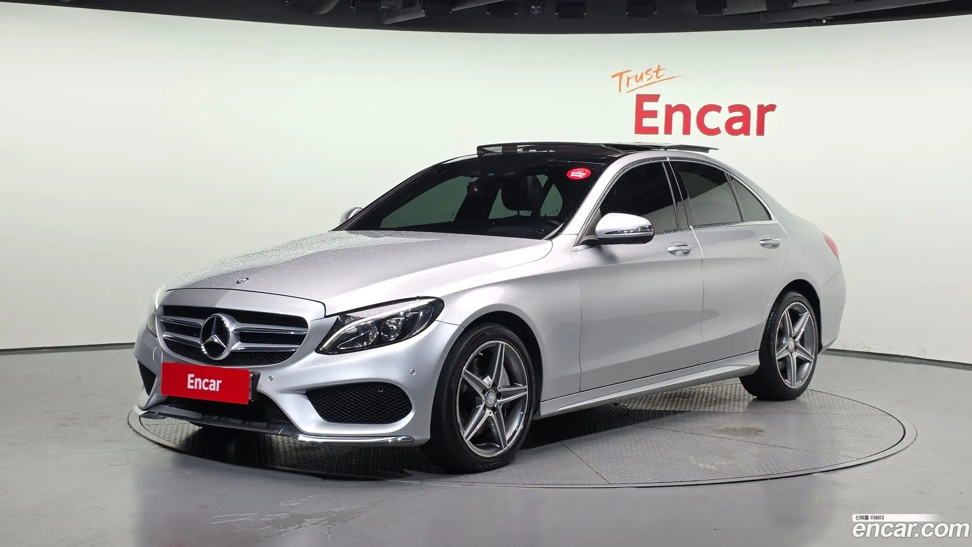 Main__Slider__Photo:C-Class Mercedes-Benz 2015.10-0