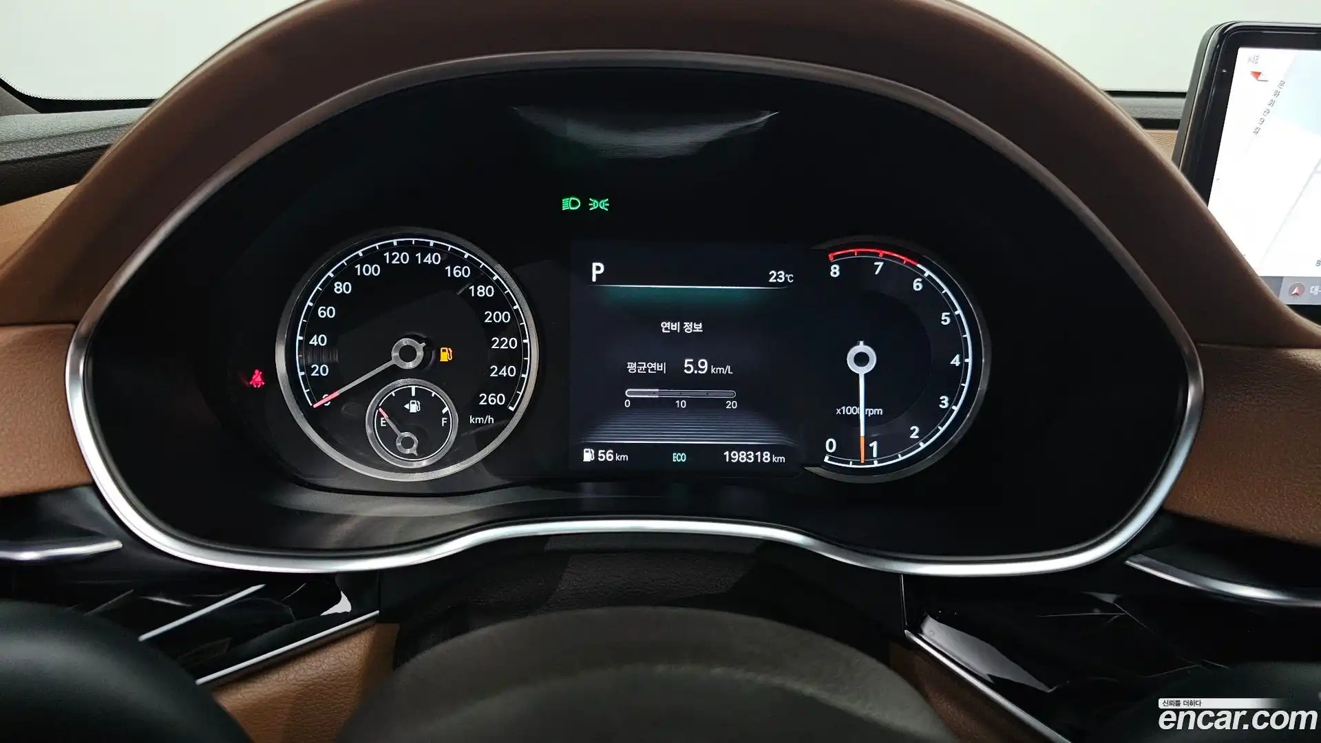 G80 Genesis 2021.1-INNER-008