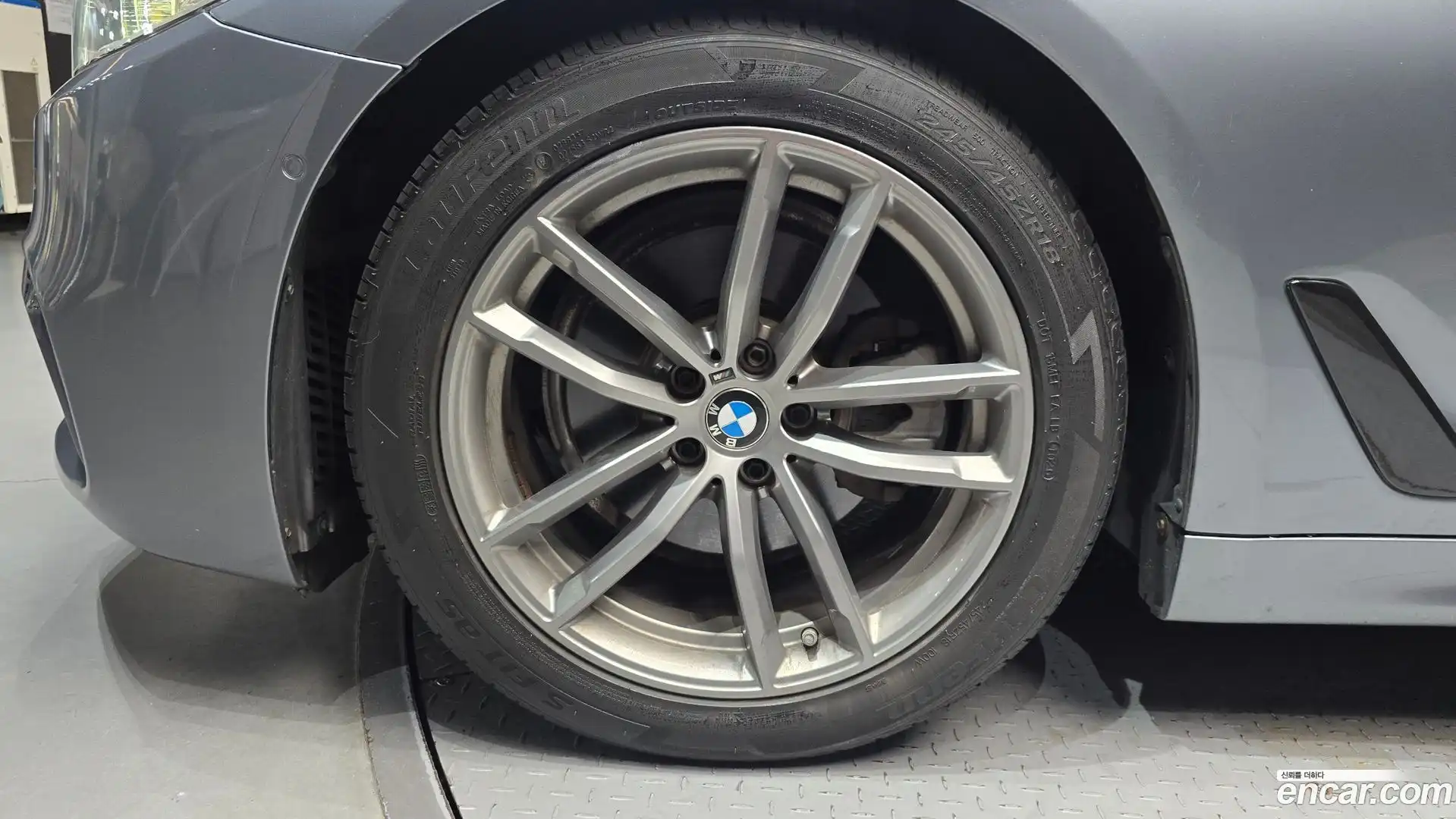 5-Series BMW 2019.4-OUTER-005
