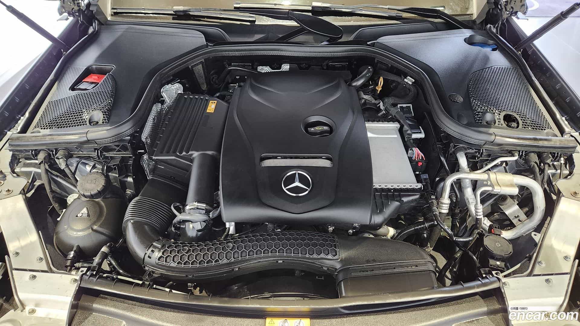 E-Class Mercedes-Benz 2020.11-OUTER-006