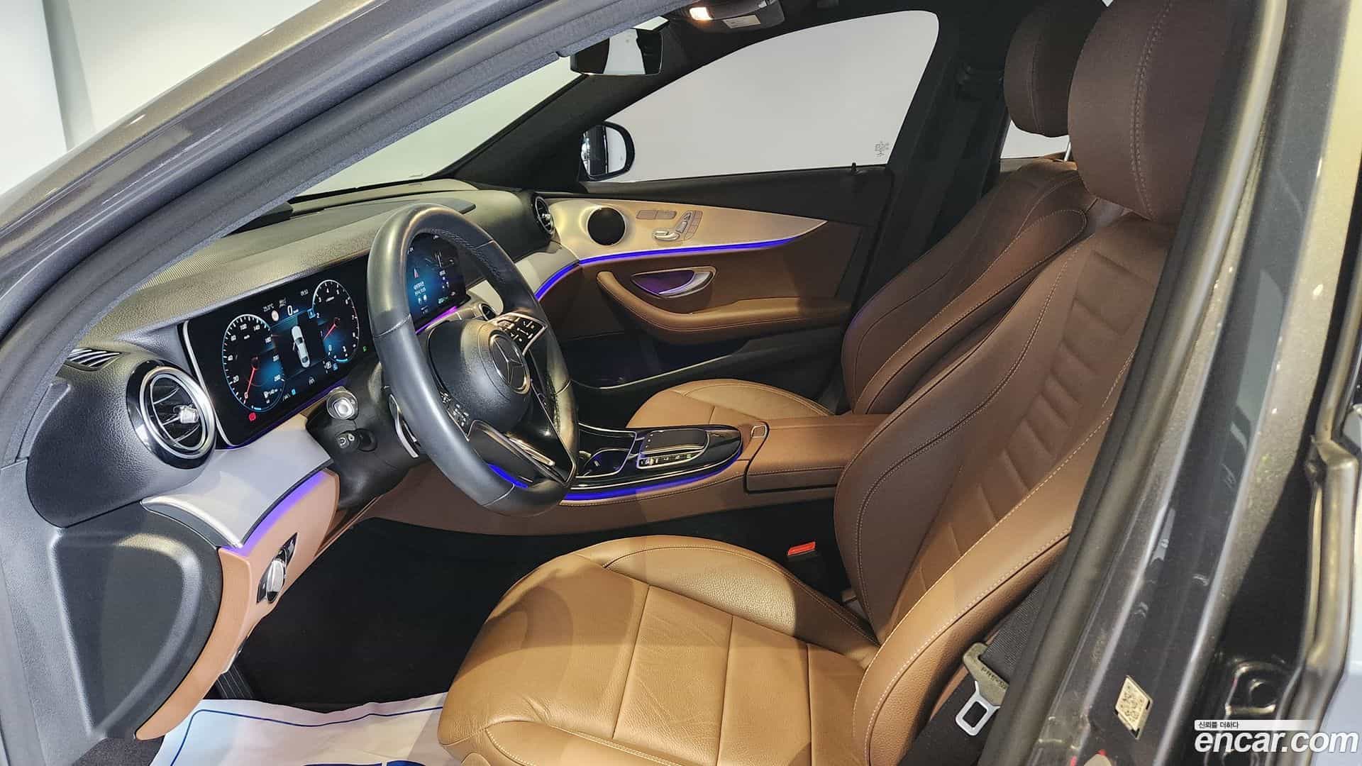 E-Class Mercedes-Benz 2020.11-OPTION-018