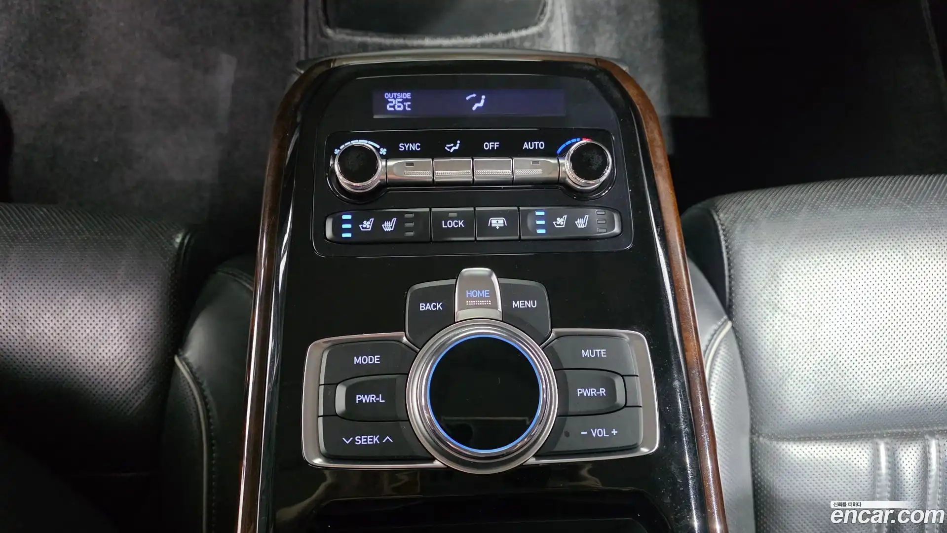 EQ900 Genesis 2016.0-OPTION-049
