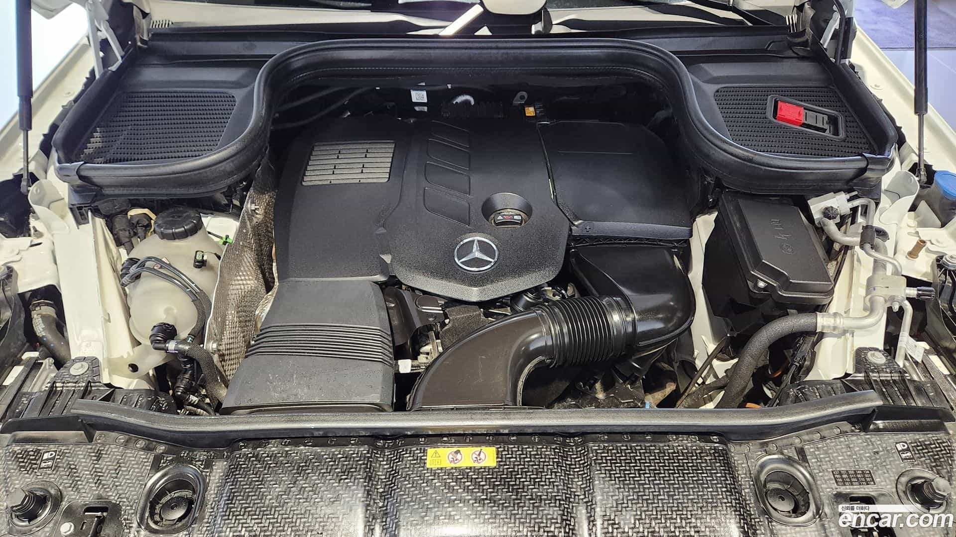 GLE-Class Mercedes-Benz 2023.6-OUTER-006